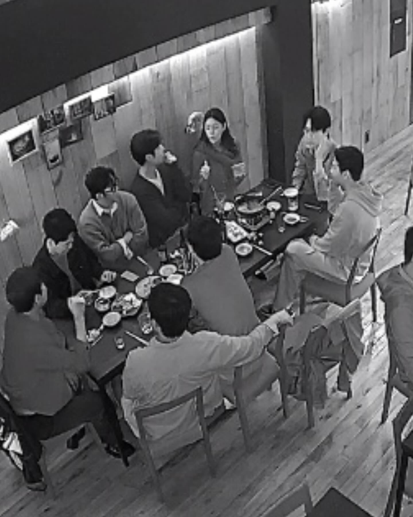 친구도 사장님이면 좋은 점. 
cctv 샷 아무나 못찍눈고임 :) 히히

#충대술집 #몰트 #malt #청주술집 #청주맛집 #사장님이맛있고술이멋있는집
