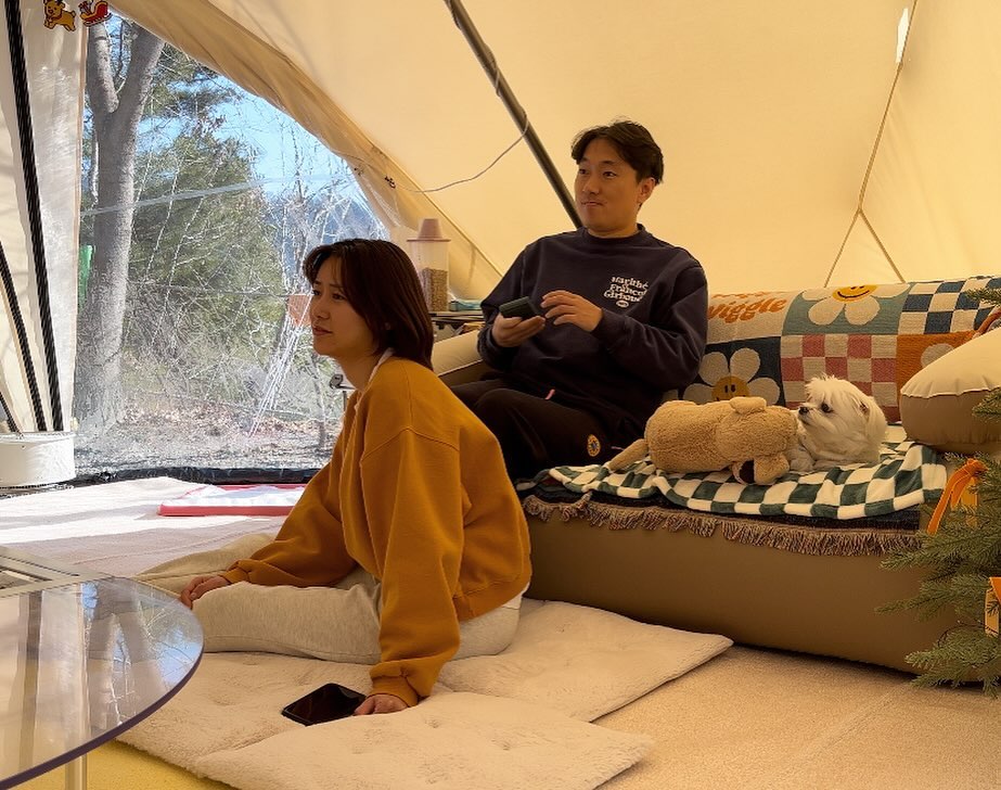 생존신고할께영😄
저희는 약속 아니면 매주 빠짐없이 장박지에 오고 있어요
이 격하게 편한 장박생활에 장며드는중이랍니다🤭
아! 그리고 후기가 많이 없어서 고민하다가 #블로우쉘터썬가드 구매해봤는데여
고민중이시라면, 배송만 늦출뿐이에요
고민말고 사세여!👍👍

별거 없지만, 큰일 없어서 좋은 저희 일상은 
유튭 #윤윤캠핑 에서 보실 수 있는거 아시졍?😉
많관부~ 좋댓구알~~ㅋㅋㅋㅋㅋㅋ
