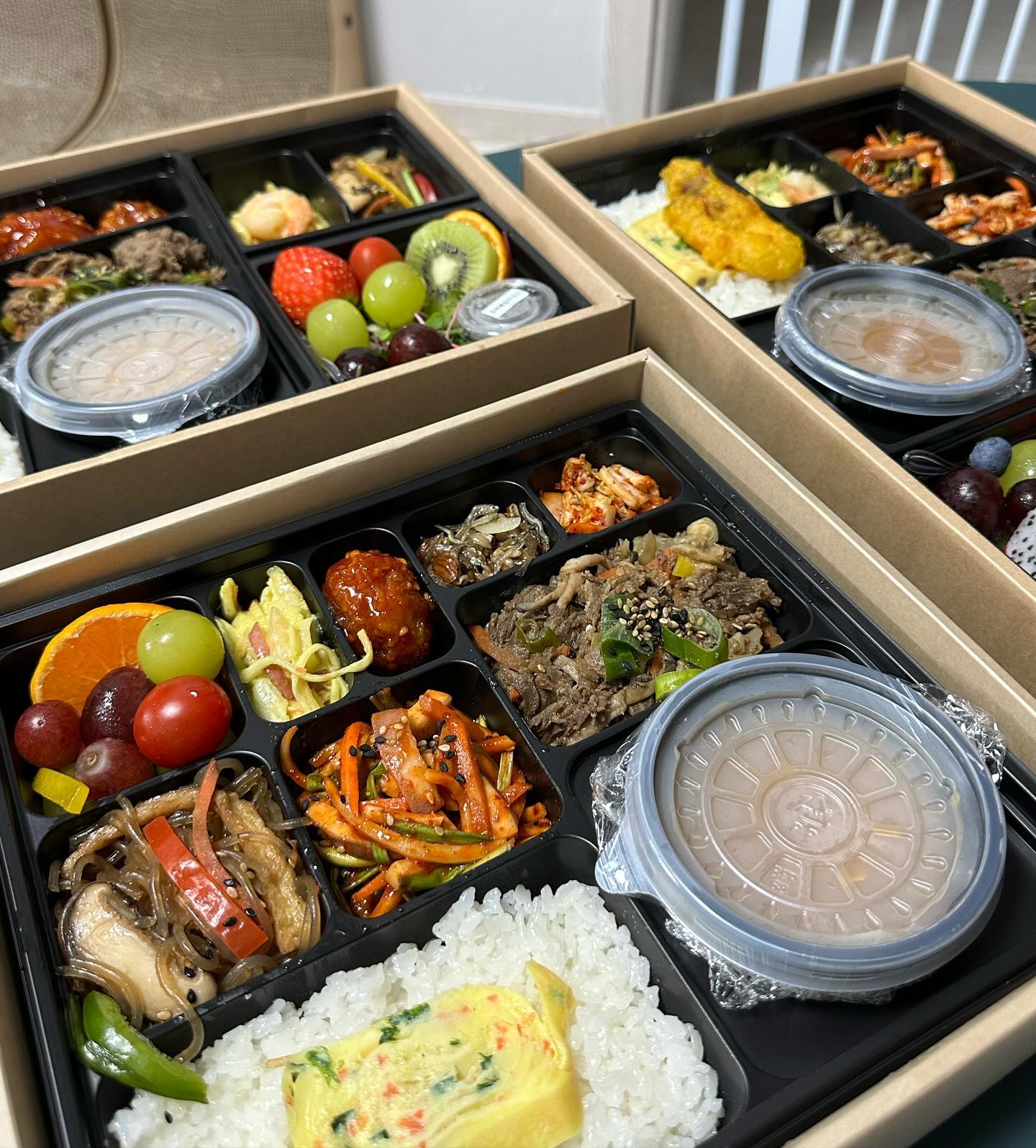 🍱🍱 이 도시락은 언제 먹어도 맛있어 ㅠ ,,, 반찬 하나하나가 다 정성 그자체…..! 맛있고 또 맛있고 또 맛있음! 단체로 도시락 맞추게 된다면 무조건 여기서 맞춰야지 ! 짱맛탱 

2016manman #울산도시락 #부산도시락 #양산도시락 #경주도시락 #김해도시락 #포항도시락 #창원도시락 #진해도시락 #밀양도시락 #만만도시락