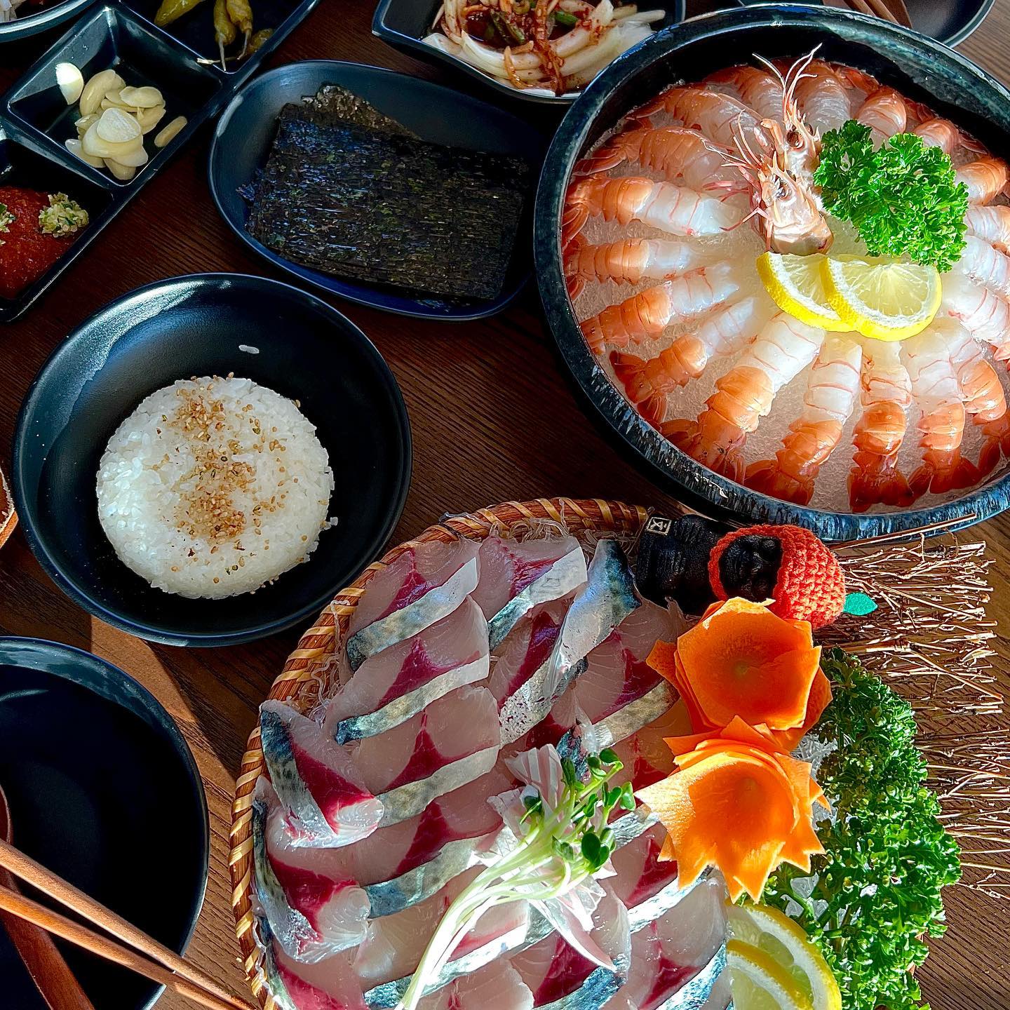 🍽️

오빠랑 4년만에 다시 찾은 제주🍊
양쪽 부모님의 넉넉한 용돈 지원으로
풍요롭게 열심히 즐기는 중
행복해☺️❤️

#신혼부부 #제주도