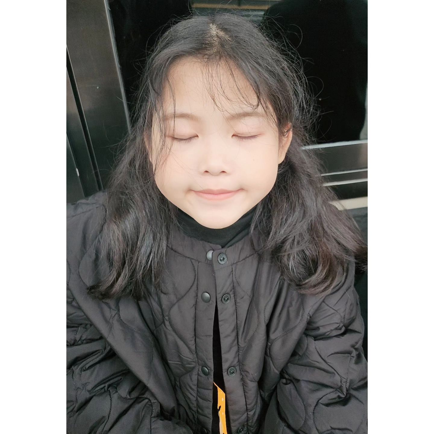 #a형독감 컨디션난조/ 
 딸래미 말고 내가! 
 
지난주부터 편도염으로 안좋았는데 
바로 독감이 뽜악 ㅠㅠ 
 
머리가 빙글뱅글 열이 오르락내리락 
응급실행 🚑 
 
결론은, 
조금만 더 쉴게여 ㅠㅠ