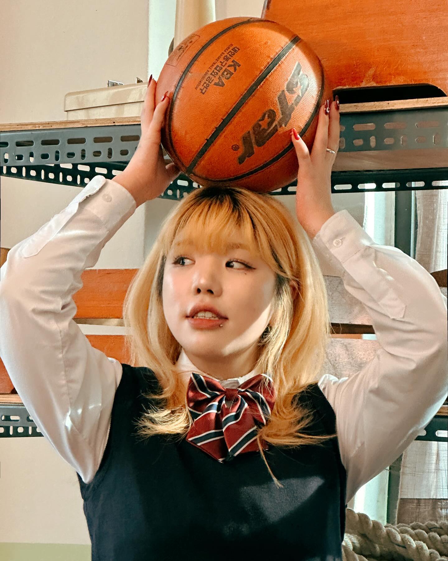 10년만에 교복입고 애써보기 😎
