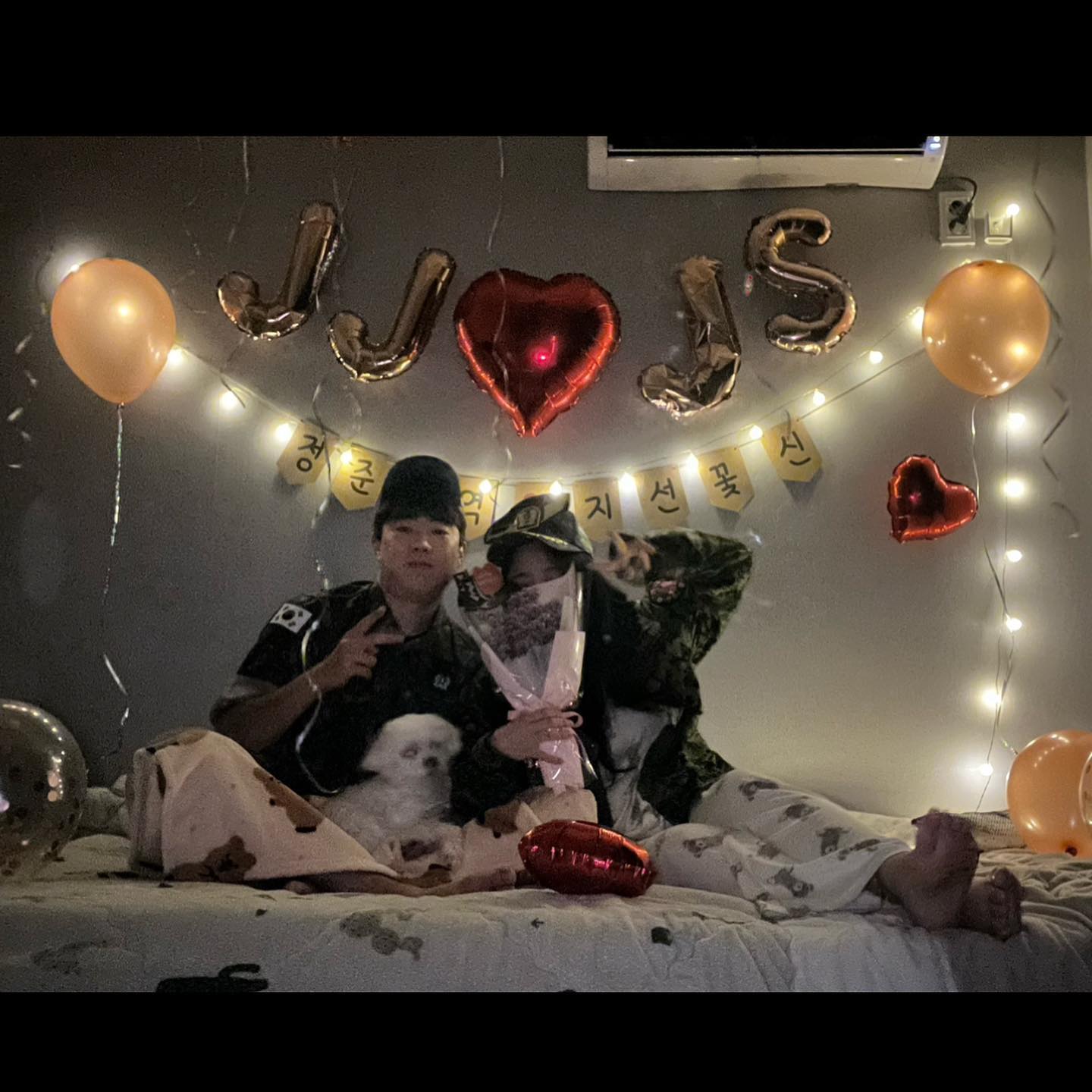 40일 만나고 남자친구가 사라졌는데
다시 생겼어요 🙂  #해군679기  #전역