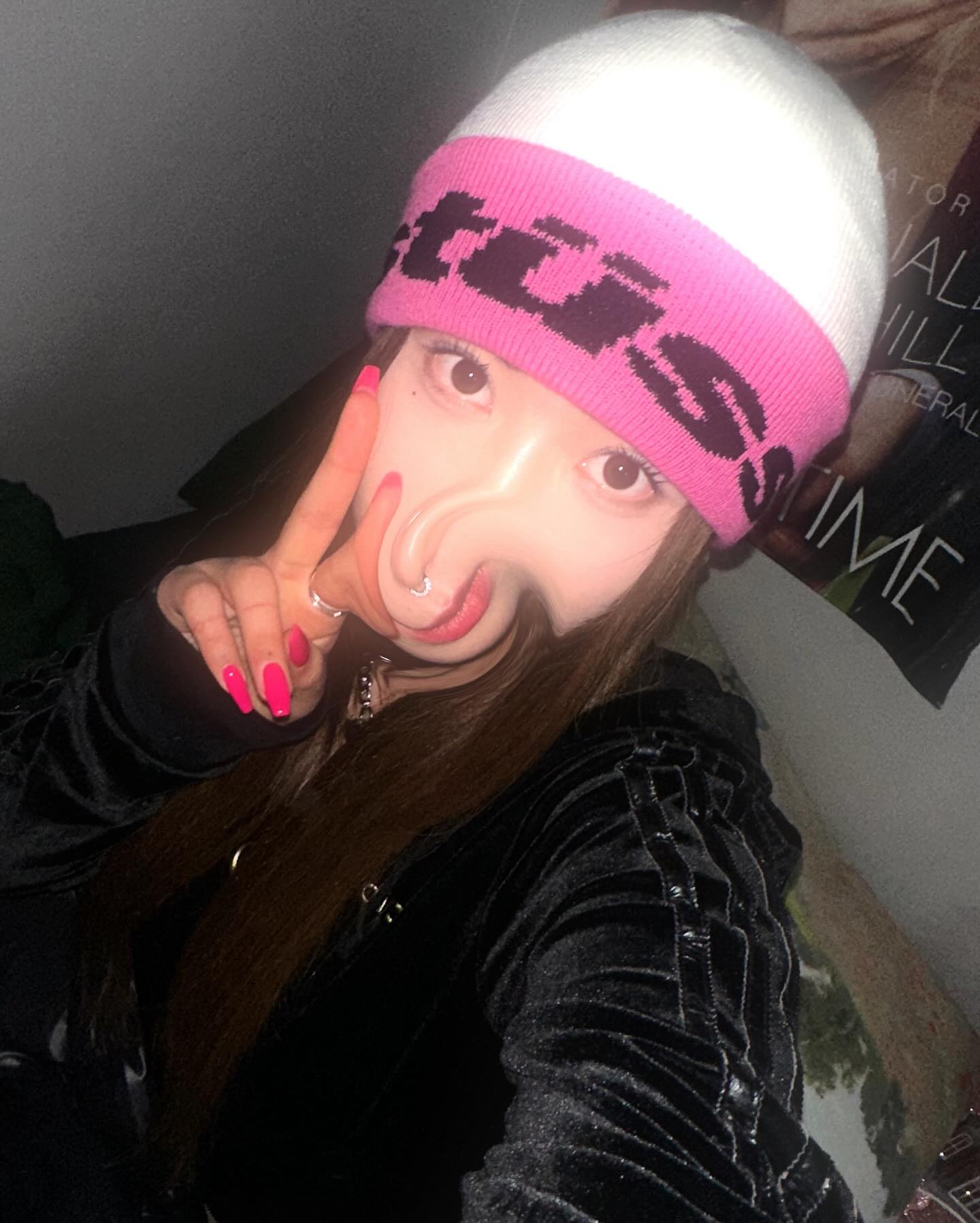 🩷🎀🤍💓💗🤍💝