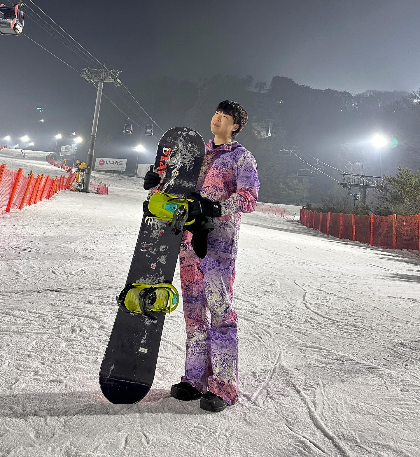 뚱땅뚱땅 첫 스노우보드 도전🏂🏻
사진만 잘 찍고 열심히 구르다 옴 ^^