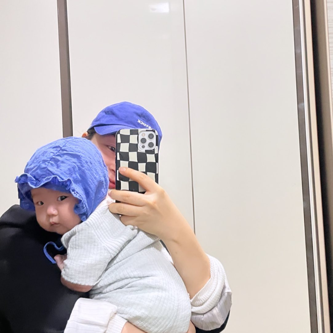 커플모자쓰고 한컷💙