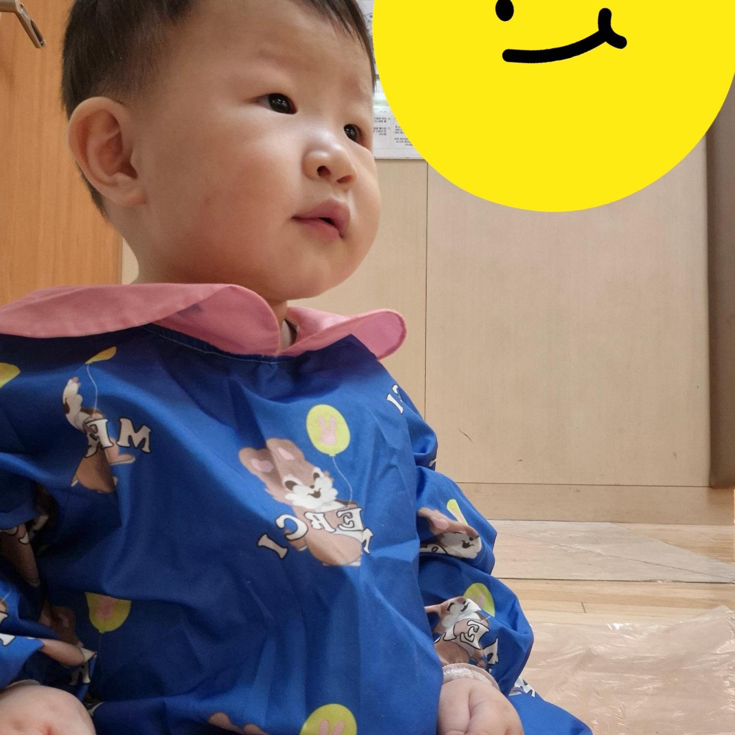 2024. 07. 22 D+270

8번째 문센 수업!

엄마도 단단히 준비해간 전분을 이용한 수업
첫 시작은 꿍짝이가 좋아하는 비눗방울

그리고 집에선 흔들지만 밖에선 쉽게 흔들지않는 탬버린
(신나는 음악에 탬버린 좀 흔들어보자 아들!?)

어제 늦게자고 오늘 낮잠 많이 못자고가서 걱정했는데,
선생님이 전분 나눠주시자마자 바로 덥석!

수업에 열심히 참여해서 선생님한테 칭찬도 받음 :)

(못 먹게해서 마지막에 결국 운건 안비밀🫣)

#문화센터수업 #8개월아들 #흑토끼띠아기 #육아선팔하면맞팔