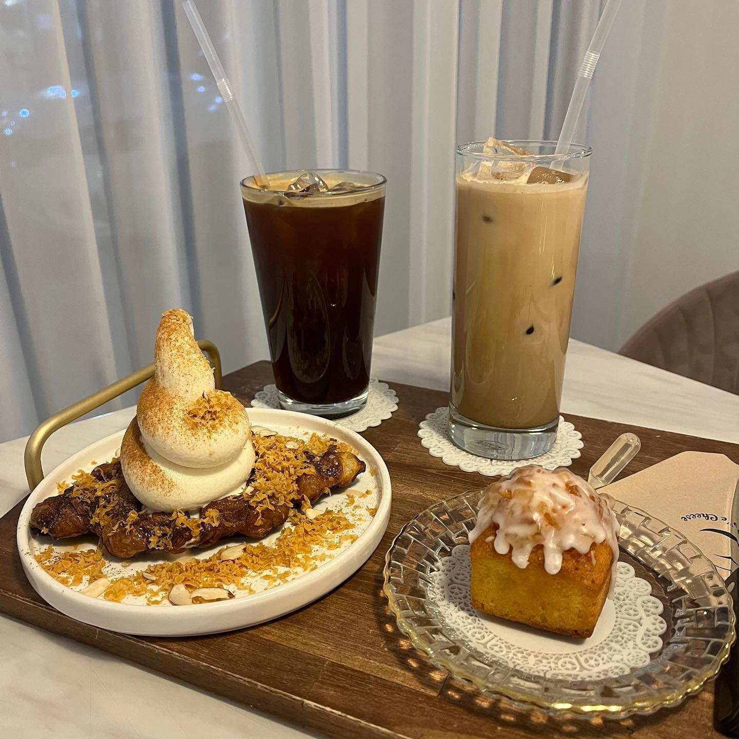 군산 수송동 카페치이즈
#아메리카노
#바닐라빈라떼
#브라운치즈크로플