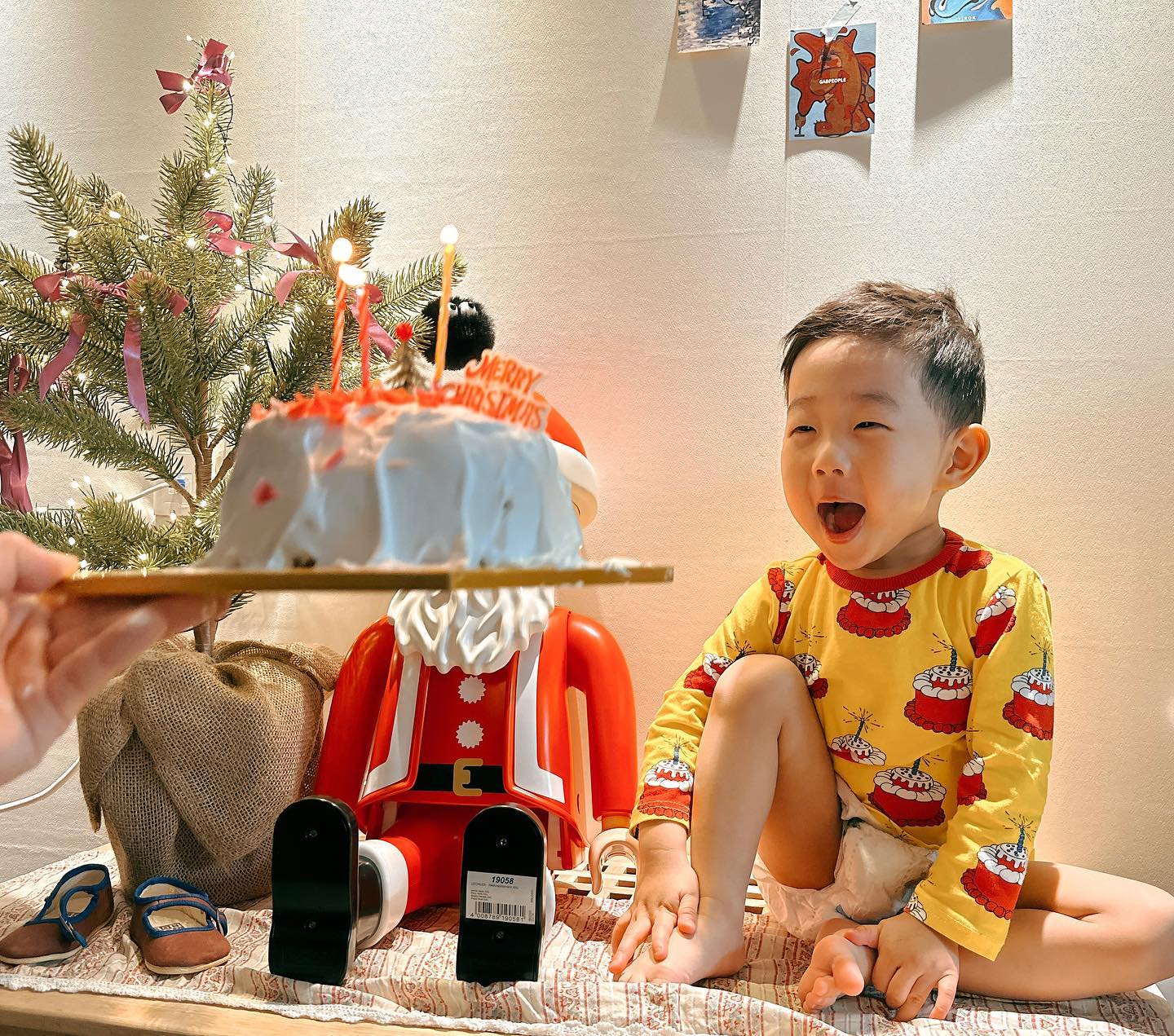 이번 크리스마스는 우리 셋이 더 뜻깊은 연말🎄
우리가족 더 행복한 날만 ⭐️
울오빵 울태성이 사랑해 💟💟 울쪼코도 

❤️Merry Christmas ❤️

#merrychristmas