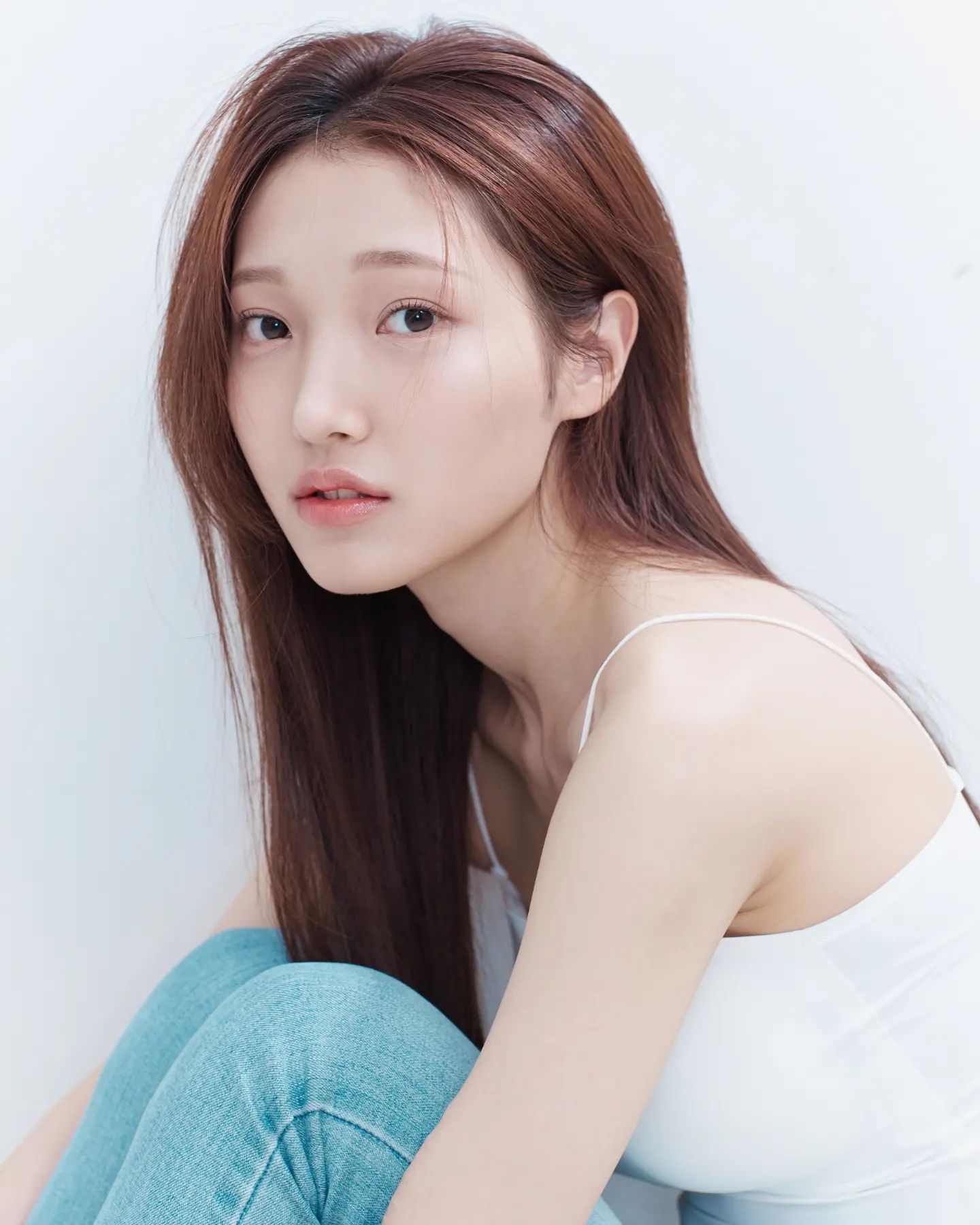처음 찍어보는 맑은 프로필.. 무보정컷><
나두...하늘색 할 수 있구나..🫶