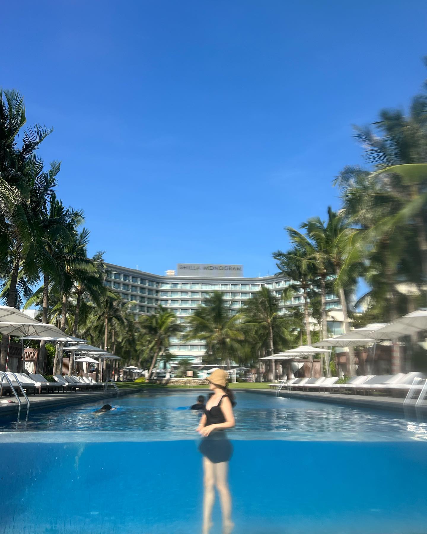 DANANG🇻🇳
#2일차
부지런하게 조식먹고
수영하고 일정시작
#다낭 #다낭여행 #신라모노그램다낭 #호캉스 #아기랑여행 #아기랑다낭 #미케비치 #미케비치해변 #🇻🇳 #danangcity #danangtrip #mykhebeach #가족여행 #3박5일