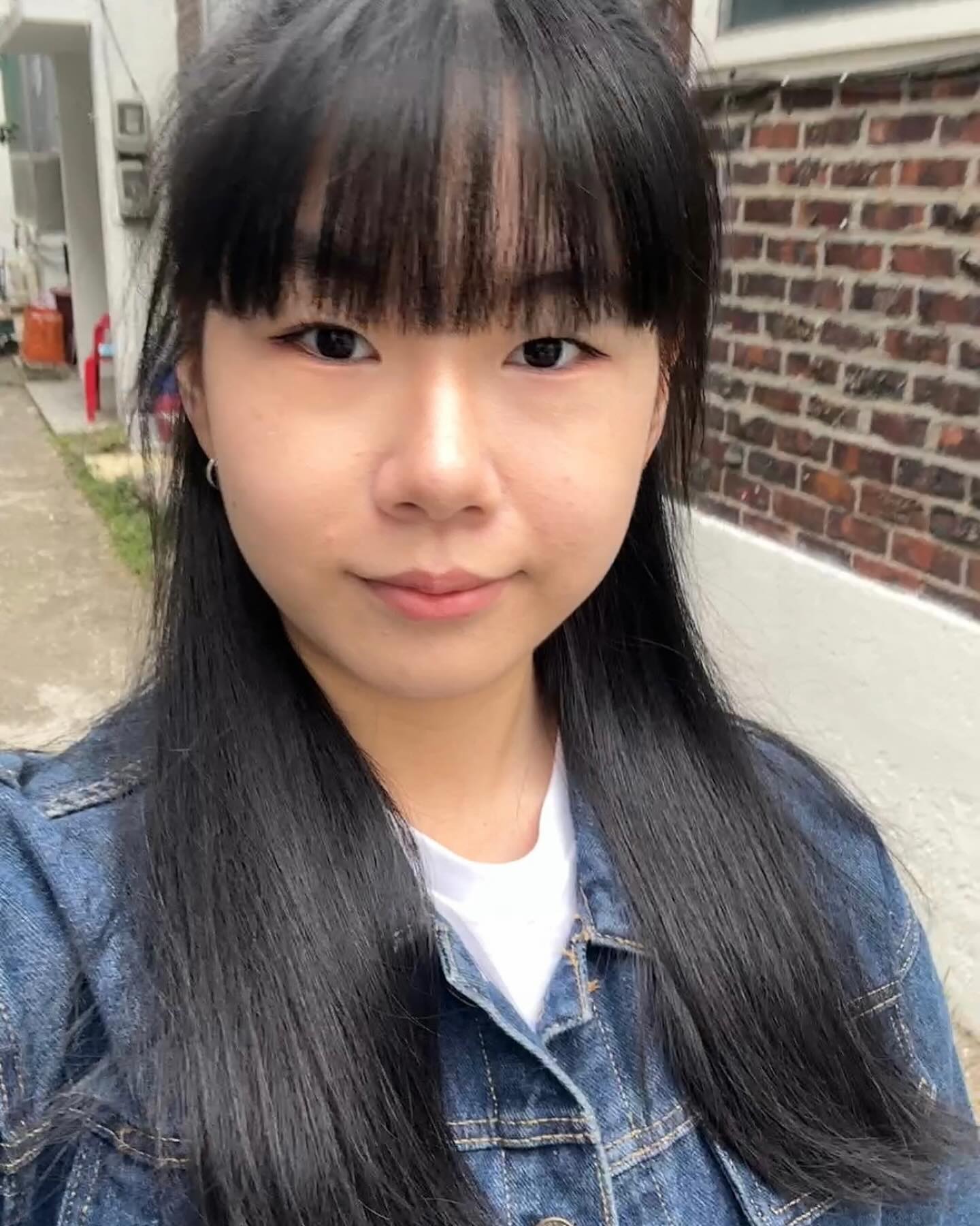 벌써부터 팔자주름 심함😦