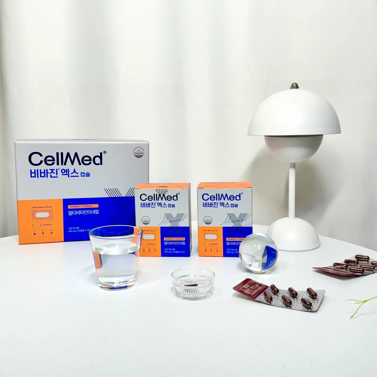 #협찬  cellmed_promotion

날이 추워서 그런지 자도자도 피곤피곤
반복되는 일상생활로 활력이 떨어지는 요즘
활기찬 하루를 위한 비바진 엑스 캡슐을 챙겨먹고 있어요

항산화 영양소,뼈건강을 위한 비타민D와 망간
정상적인 면역기능과 세포분열에 필요한 아연까지
한번에 담은 종합영양제인데요

엄선한 7가지 기능성 원료와 과일,채소,곡류 등에서 유래된 110여가지 식물유래 부원료가 함유되어있어요 
무엇보다 제조시설의 안전성도 엄격하게 관리하고 있어
온가족이 안심하고 챙겨먹을 수 있어요.

셀메드는 정회원 약국에서만 판매하는 제품으로
고마운분들께 신년선물로 준비해도 좋을꺼같아요

#자연영양소 #셀메드 #비타민추천 #가족영양제 #영양제선물 #연말선물 #신년선물