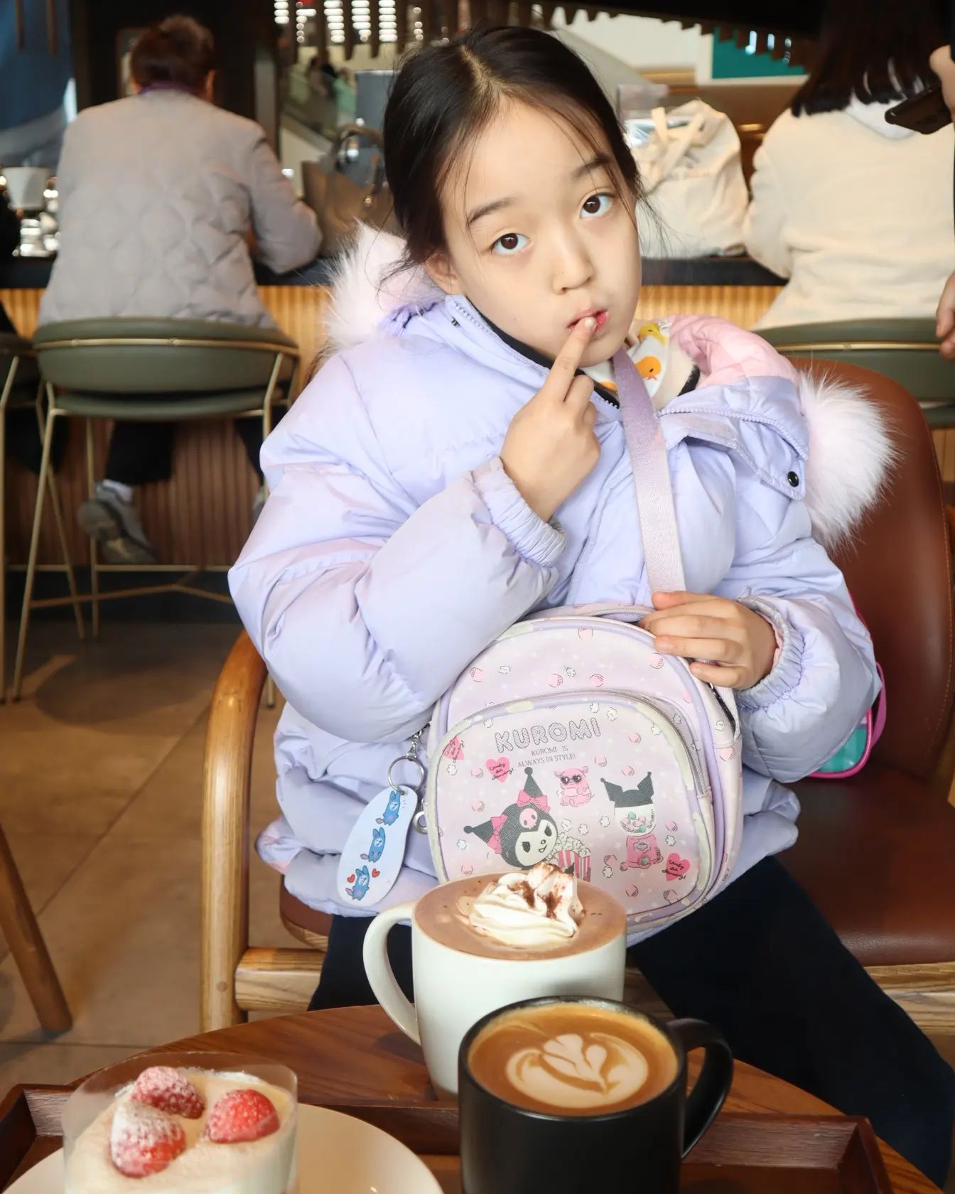 럭키걸 서연이 덕분에 
#연세바로치과 이벤트 3등당첨 :)
스타벅스 리저브에서 당충전 하고 
수영,찜질 하고 왔어요_

앞으로도 서연이 가지런한 치아 
잘 부탁드립니다. _
#인비절라인퍼스트

압구정 #연세바로치과♡