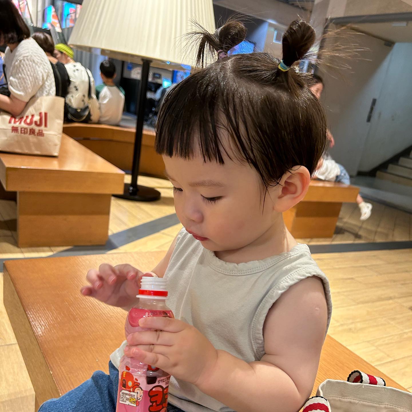 오늘은 차타고 나갔다가 길에서 시간 다 보낼까봐 지하철타고 키즈카페💝