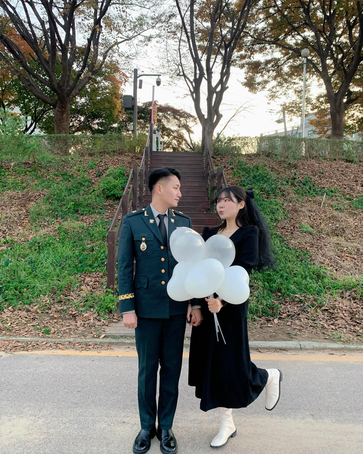 우리 결혼 아닙니다🎵🖤

🎈 minluvmoo