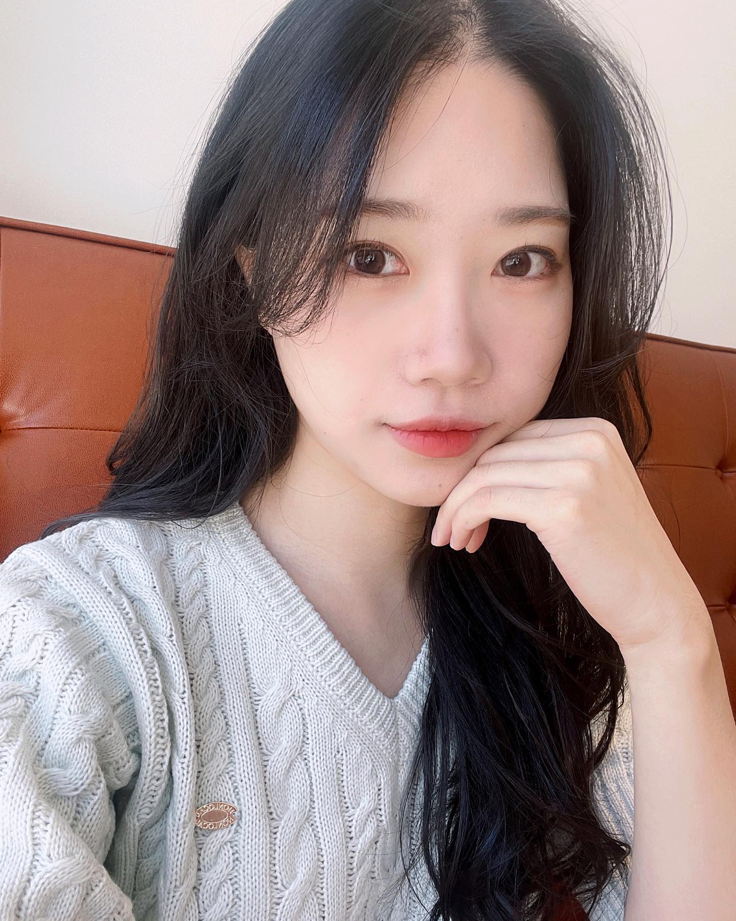 #협찬 브라운 렌즈가 젤 죠아👀🤎

#오드아이즈 #엠플레인오드 #브라운렌즈 #그레이렌즈 #렌즈타운 #렌즈리뷰 #컬러렌즈 #자연스러운렌즈 #렌즈추천 #데일리렌즈 #lenstown