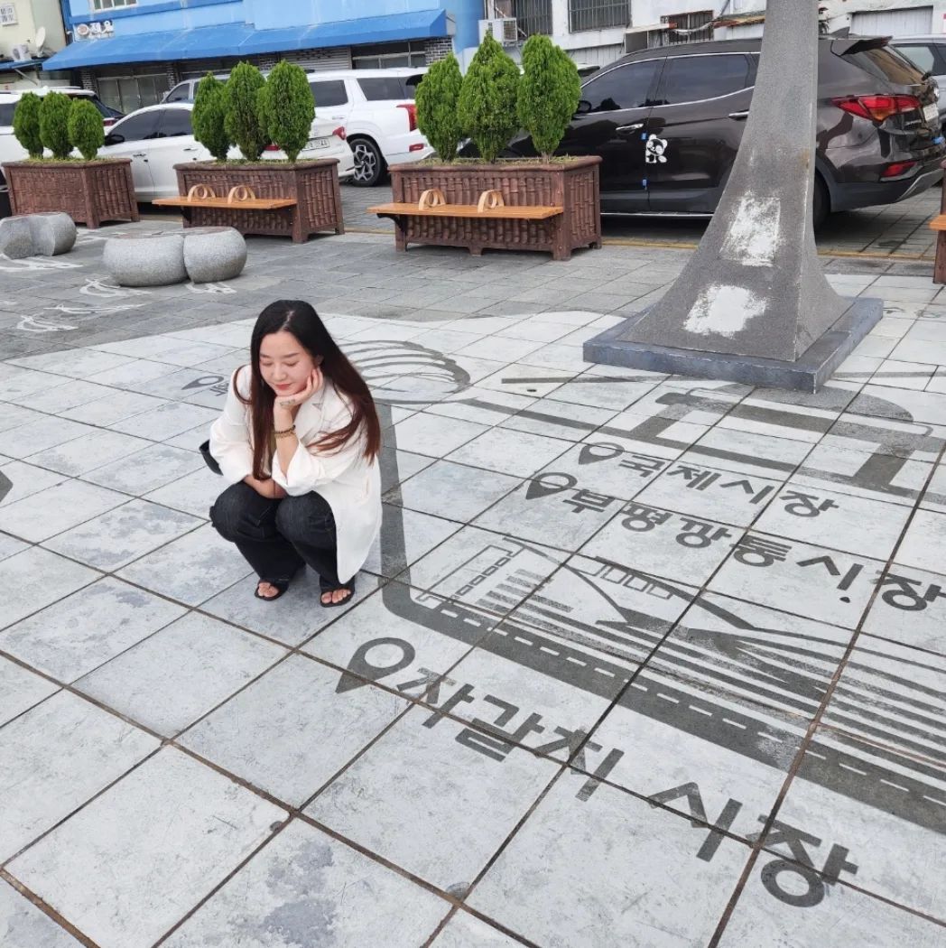 10월은 축제기간인갑다.
자갈치 축제 , 삽량문화제 ,국제영화제, 남강유등축제 가고 싶은 곳 천지고..
몸은 하나고 어디갈까 하다가 낮엔 자갈치 밤엔 삽량ㅋㅋㅋ
자갈치 축제는 생각보다 먹거리는 괜찮았고,
볼거리나 놀거리는 어르신들이 좋아할..우리랑은 좀 거리가 먼 곳이더라ㅋ
진짜 음주가무 좋아하는 사람에게 딱인곳ㅋㅋ!!
크루저 할인은 너무 아쉬웠다..
#부산#자갈치시장#자갈치축제#축제스타그램#꼼장어맛집#먹방#야시장
#국제시장#여행스타그램#셀카#자갈치크루저#데이트코스#수산물