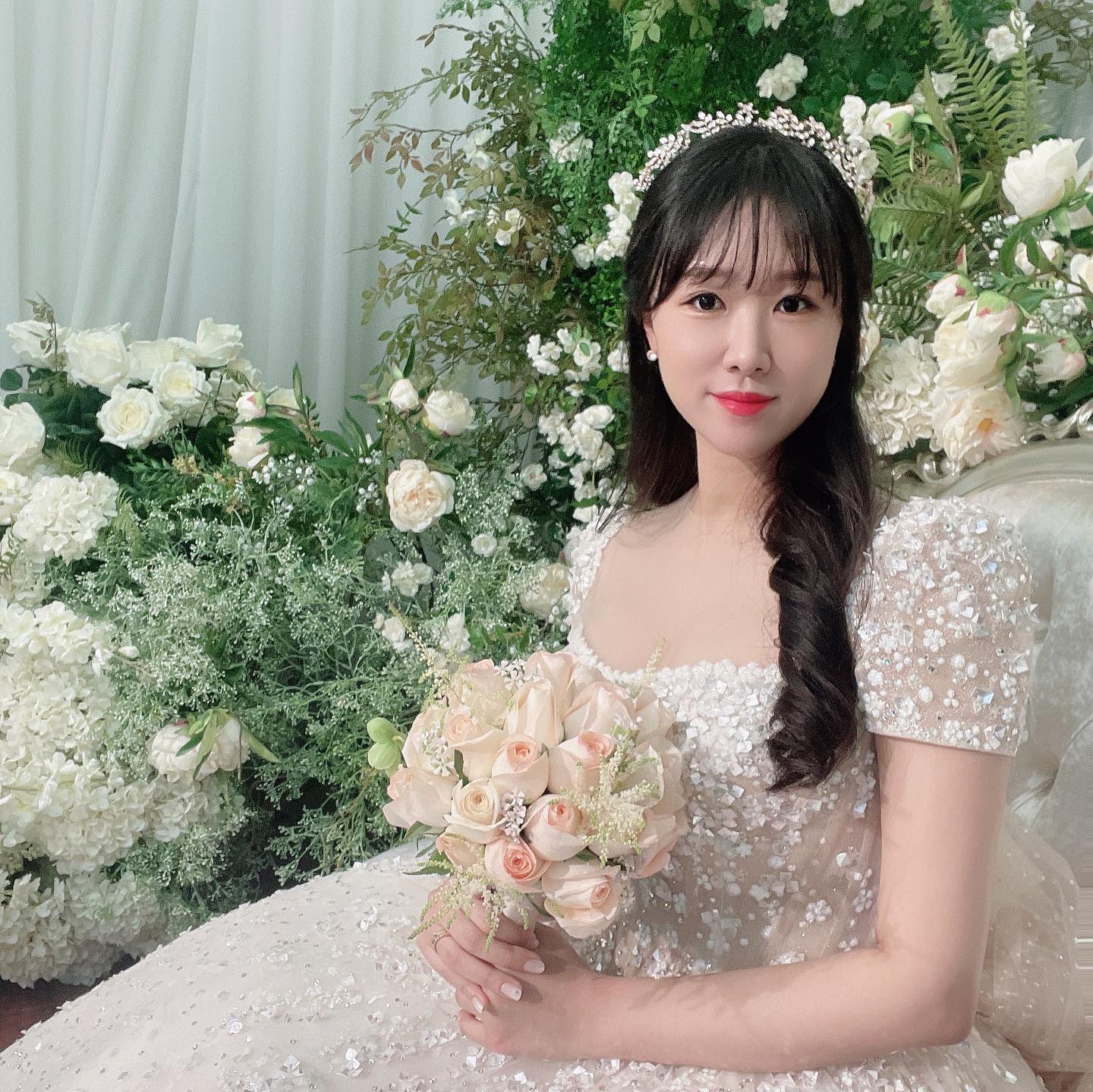 잘가 👰🏻🎹🖤