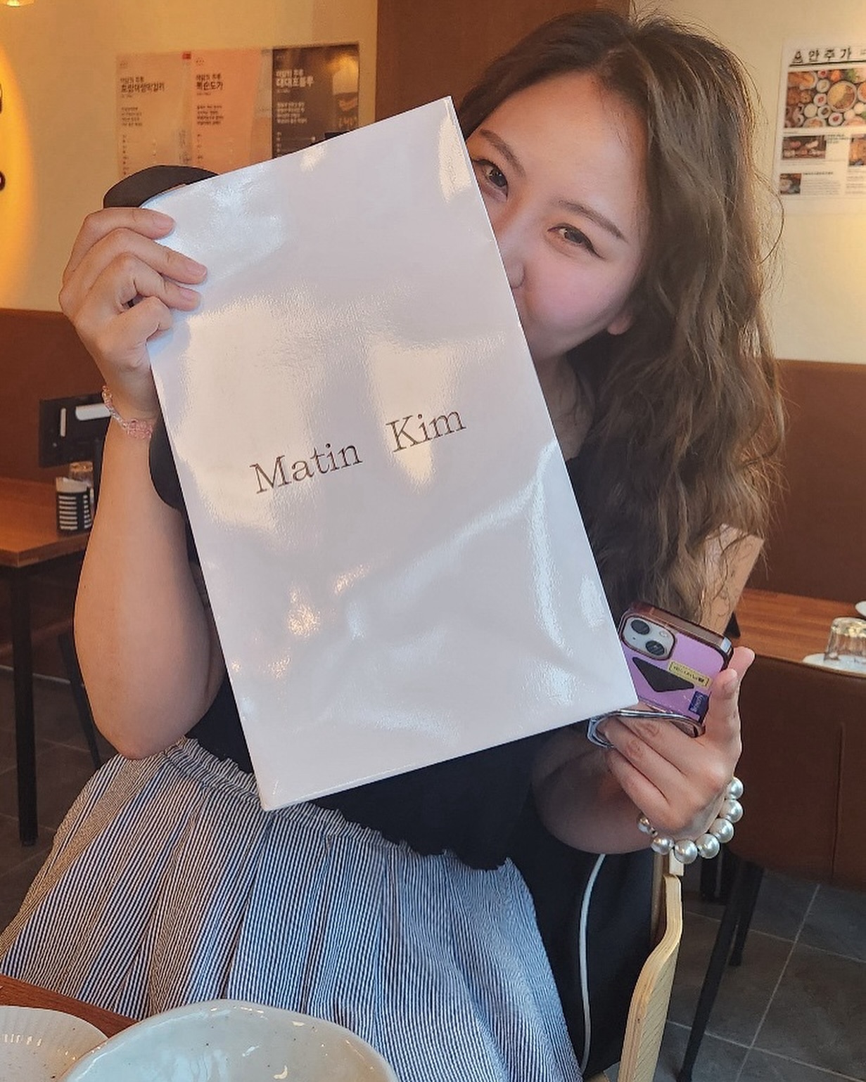 나아〰️느은〰️행복합니다아🎶🎵🎹
내 생일 말도 안했는데 온니 동생이 이렇게 챙겨주고 엉엉
정작 나는 미나 생일선물,언니 선물 한달전에 주문해놓고 
짜잔-줄려구 했는데
아직도 입고가 안되서 선물도 못주고 
받기만한 하루!(´°̥̥̥̥̥̥̥̥ω°̥̥̥̥̥̥̥̥｀) 
얼른 다시 만나요오 드디어 선물 도착했음 하핫🥺💗
