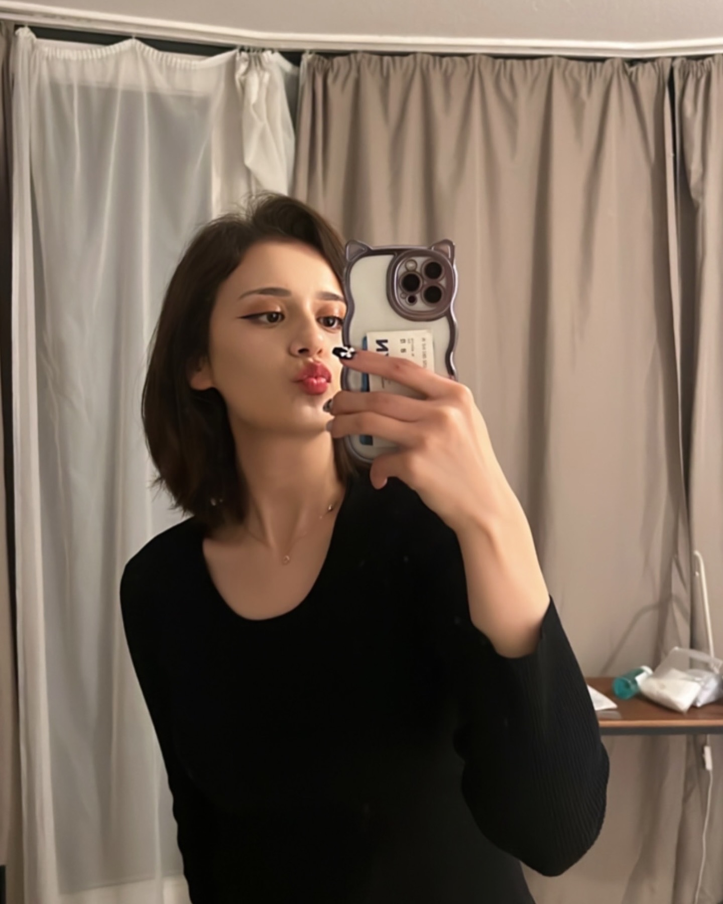 👁️‍🗨️