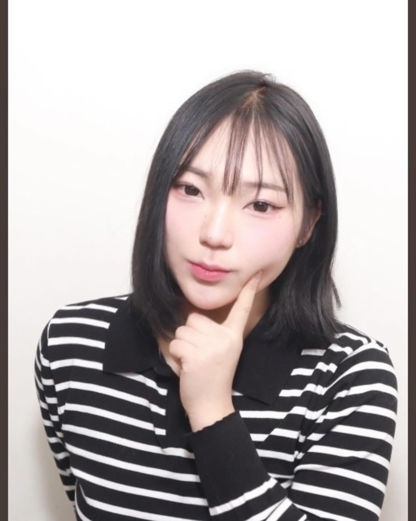 우하하 단발햇다💇‍♀️
.
.
.
#인생네컷 #모노멘션 #네컷사진 #단발 #네컷스타그램 #고딩 #고딩스타그램 #고3 #06 #단가라티 #얼룩말 #일상 #daily #life #dailylife #맞팔 #팔하면팔 #좋반 #좋아요반사 #디엠환영 #DM환영 #followforfollowback #likesforlike #파테코 #PATEKO #제이씨유카 #Jayciyucca #널떠올리는중이야