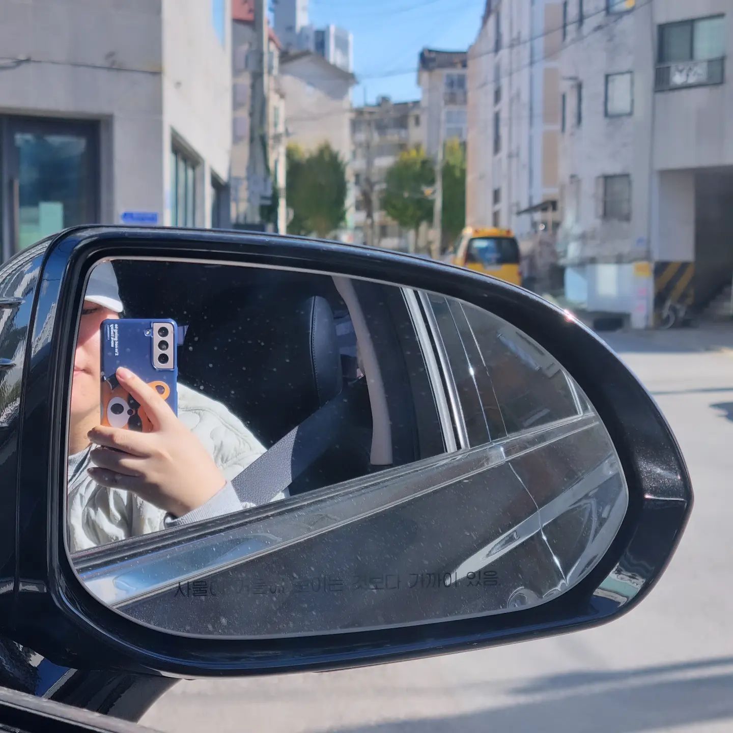 안녕하세요? 반가워요. 오랜만이죠? 잘 지내고 계신가요? 전 뭐 그럭저럭 살아가고 있습니다:)
.
.
.
#근황