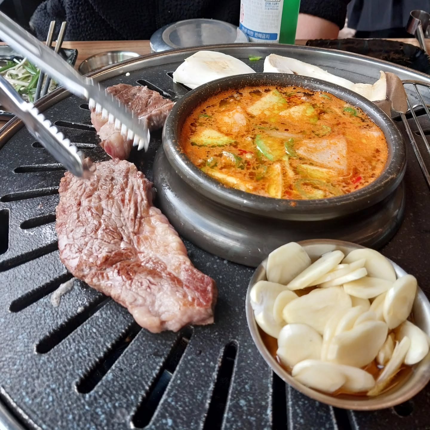 생일오전 남친이랑 소먹으러 나와서 
냉면이랑 먹고있음
육백더

#의정부맛집
#의정부중앙로맛집
#소고기맛집#성육식당맛집
