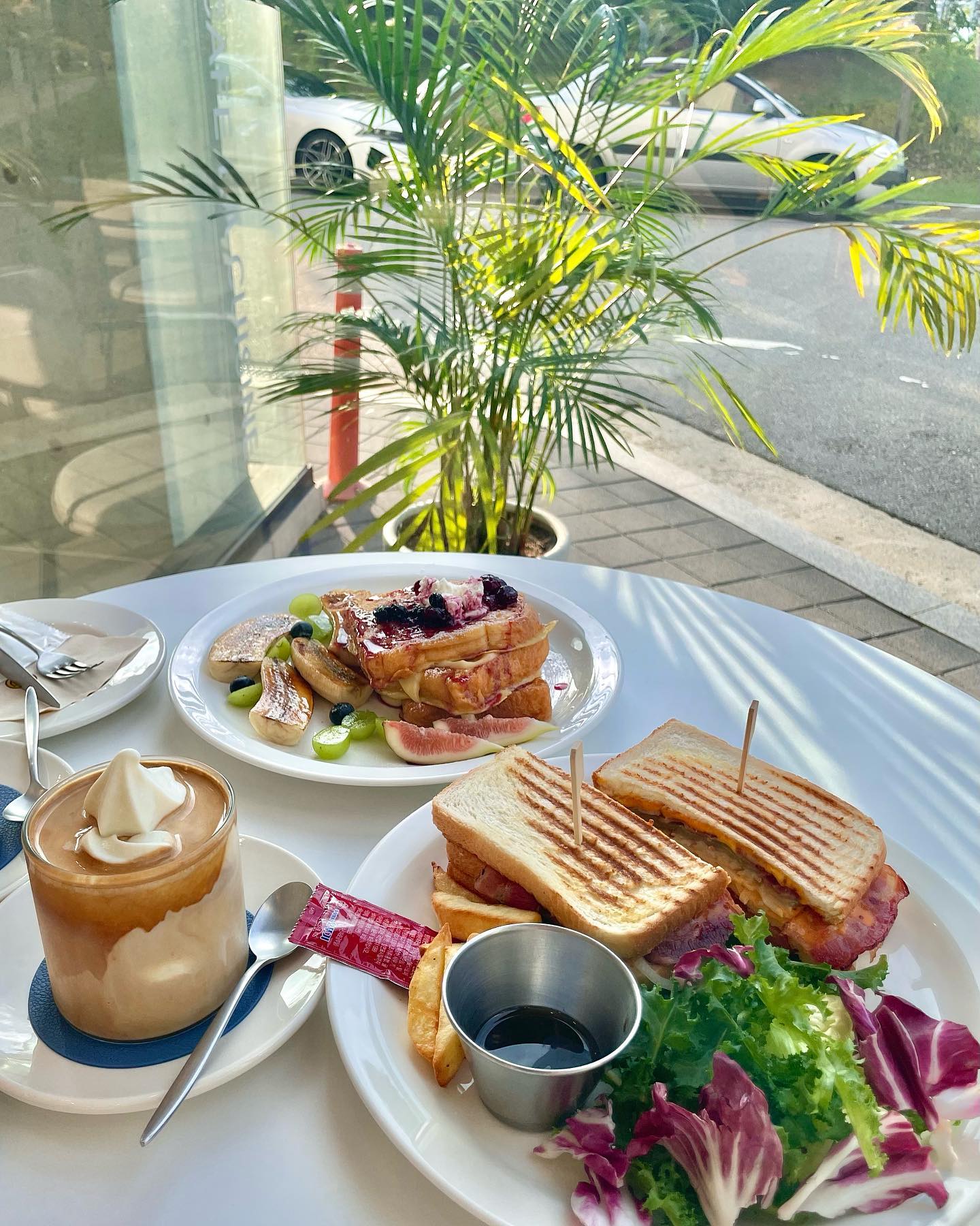 다산에 위치한 홈메이드 브런치 카페
#카페라퀴진 cafe_la_cuisine 

- 프렌치토스트 : 13,700원
- BLTC샌드위치 : 15,700원
- 아이스크림라떼 : 6,500원 

🥞 월 - 일 10:00 - 20:00 
 (18:30 last order)
🥓 화요일 휴무
🥪 주차 / 네이버예약