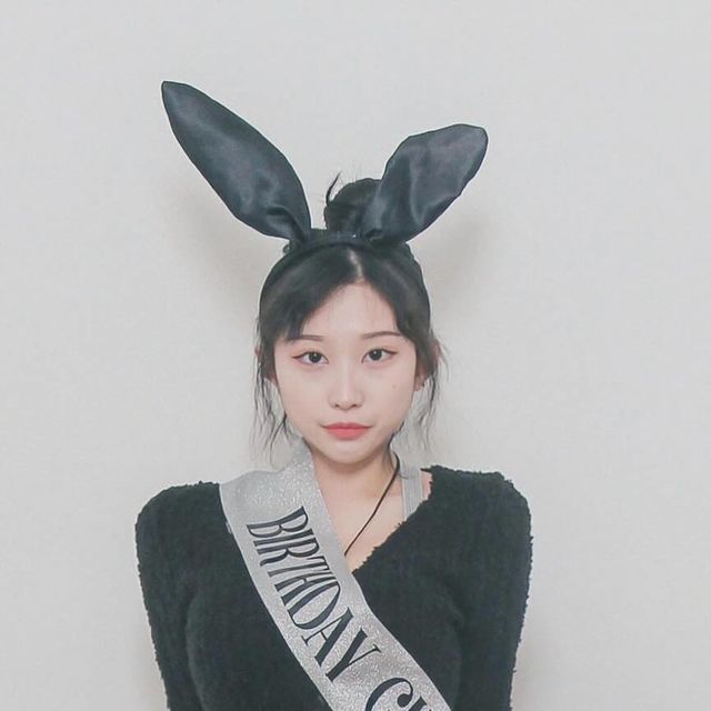  윤정 | hush on Instagram: "맘대로 삭제 되버린 내 사진 •_•"
