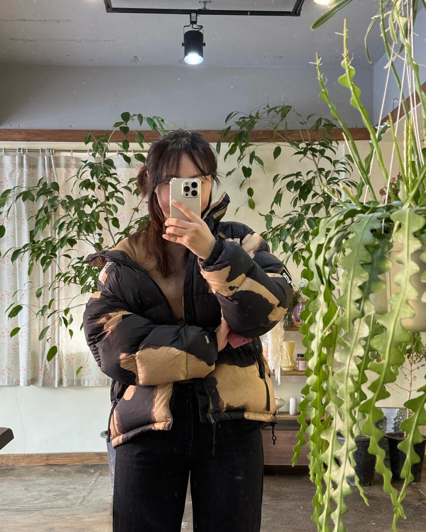 집순이 시내 나들이👊🏻
추워서 코트 사치
패딩 없이 외출 못 해

#셀피 #거울샷 #패딩코디