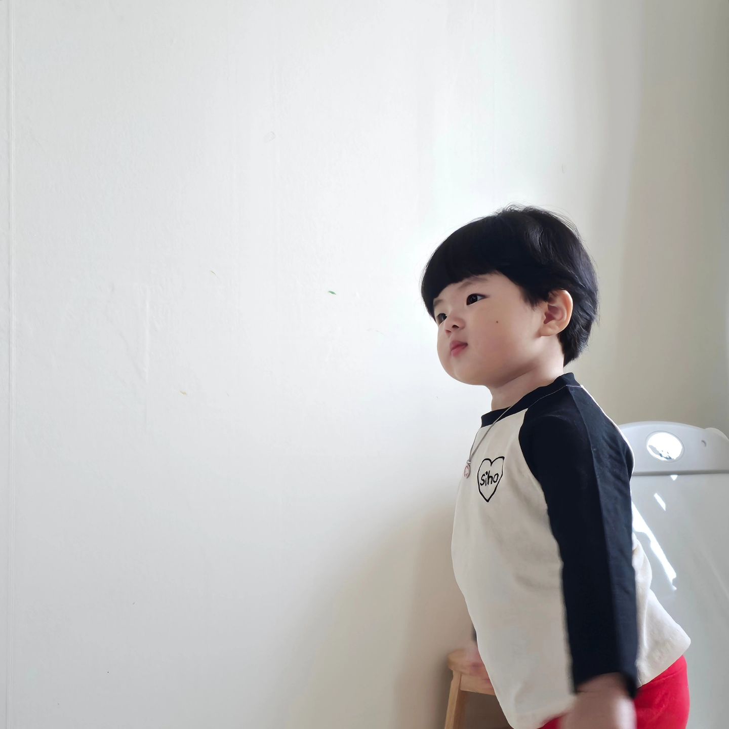 ellelli_kr 🤍🖤

엘르엘리에서 깜짝선물로 받은
나그랑 자수 티❣

넘모예쁨 ㅠ_ㅠ 쿨쩍,,

감사합니다 🤍🤍🤍