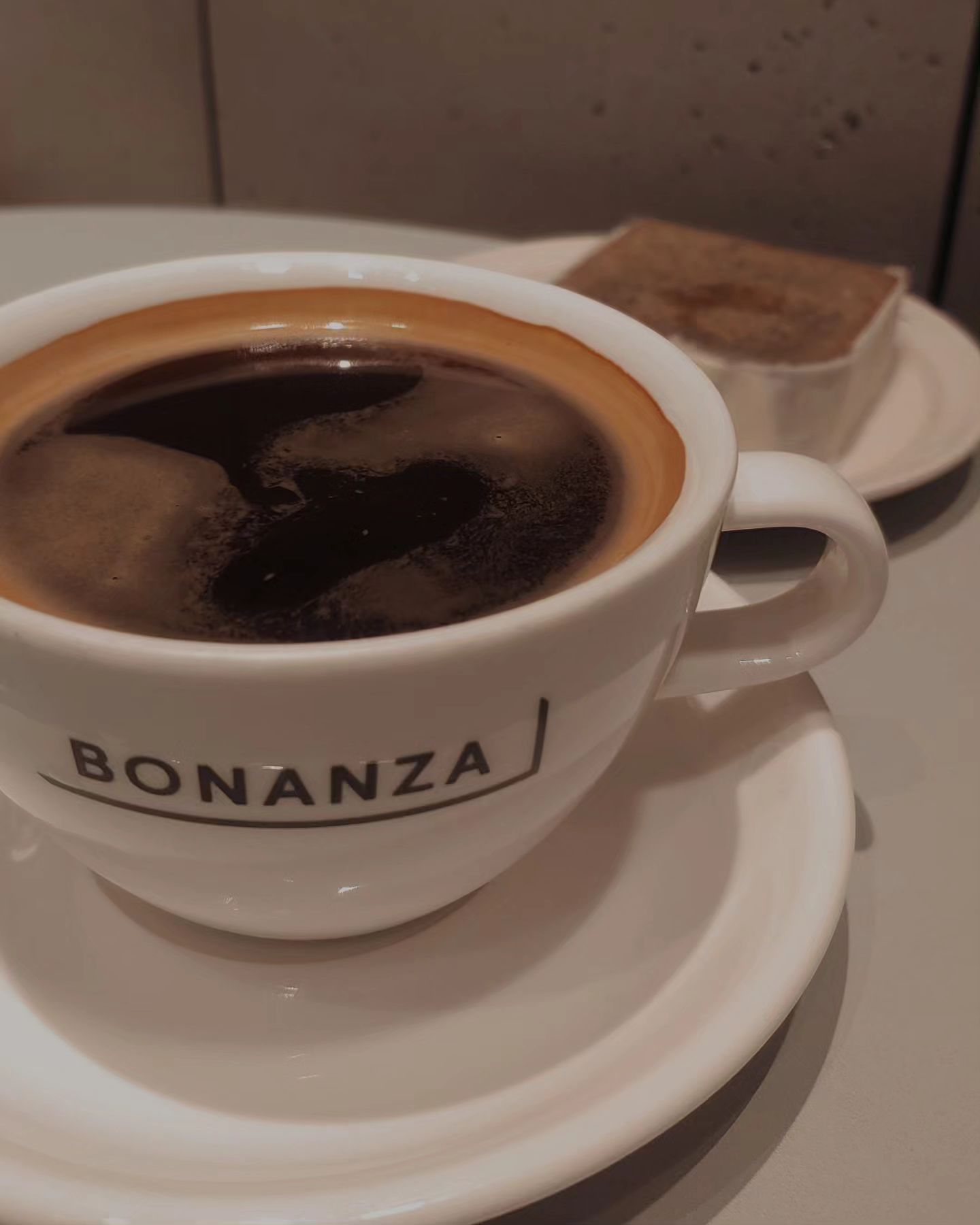 따뜻한 커피한잔 ☕
.

#mtl #mtlcafe #mtlcoffee #coffee #커피 #보난자 #보난자커피  #bonanza #bonanzacoffee