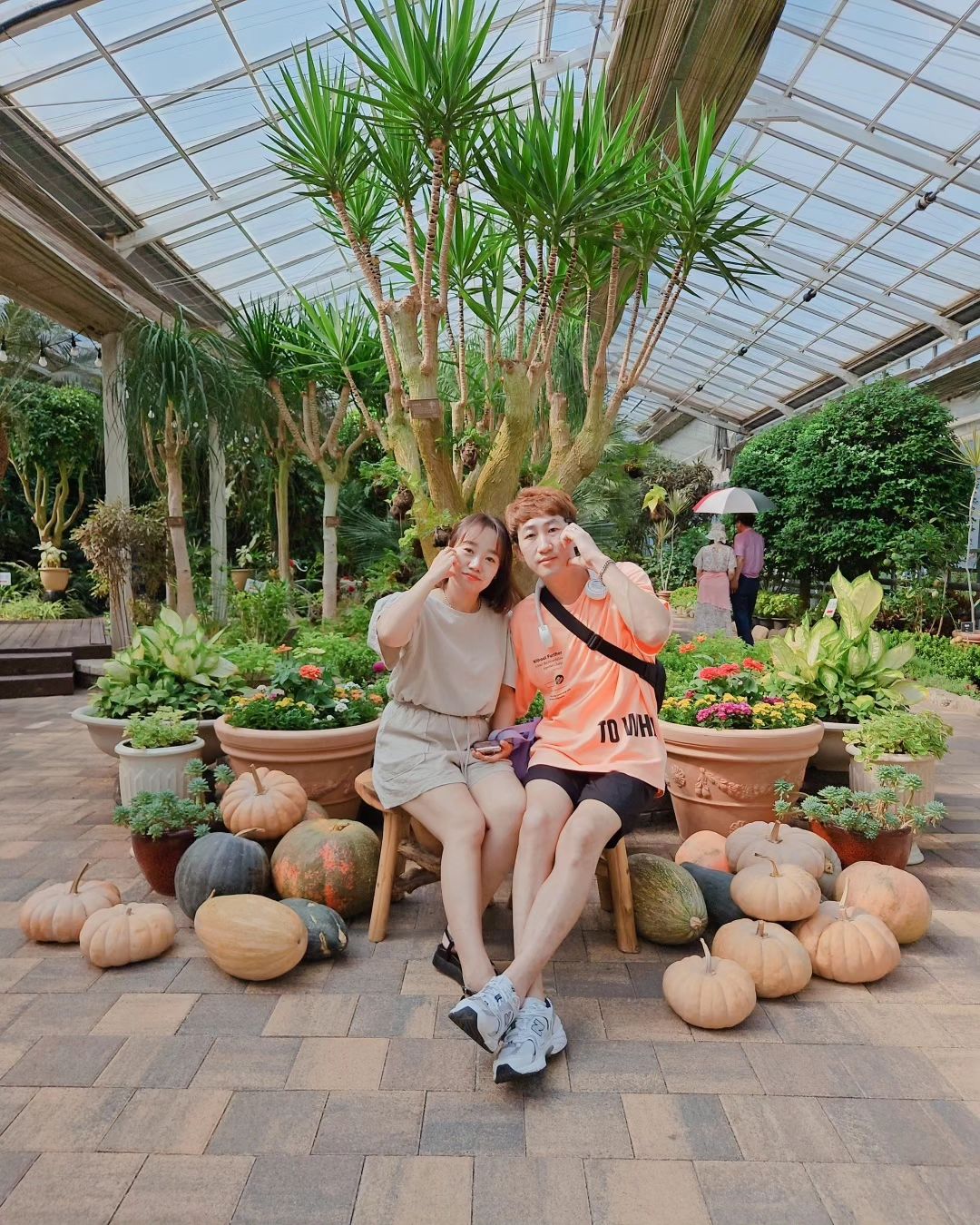 지난사진
율이가 찍어준 사진📷 
이제 사진도 잘 찍네ㅋㅋ

#지난사진
#주만나들이
#230910
#오랜만에우리사진👫