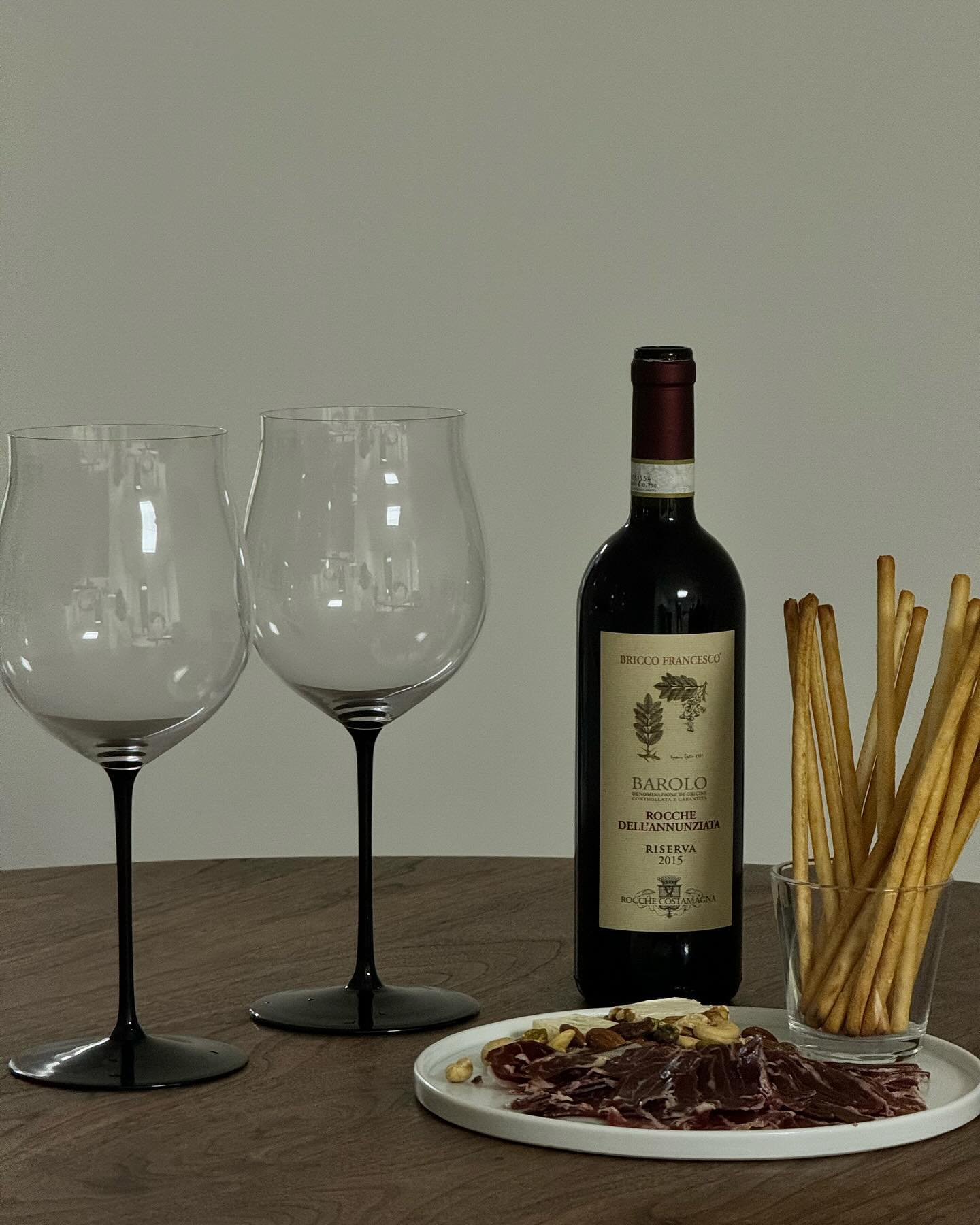 가정식의 23년 마무리🍷
올한해 저희집은 정말 다사다난했는데요 힘든기억은 희미하게 
좋은 기억은 선명하게 남기며 한해를 마무리해봅니다.
가진것에 감사하고 현재의 행복에 충실한 2024년이 되길 바래봅니다.
우리인친님들과 이글을 보는 분들께서 모두 행복하길 기도합니다 🙏

#새해복많이받으세요