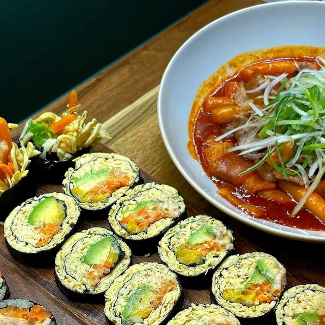 뀨의 먹스타그램|서울맛집|인천맛집|경기맛집 on Instagram: "👋🏻 안녕하세요!! 365일 아가리 다이어터 뀨입니다🐷 오늘은 서울대입구역에 위치한 “삼청당 서울대점”을 소개합니다!! #광고