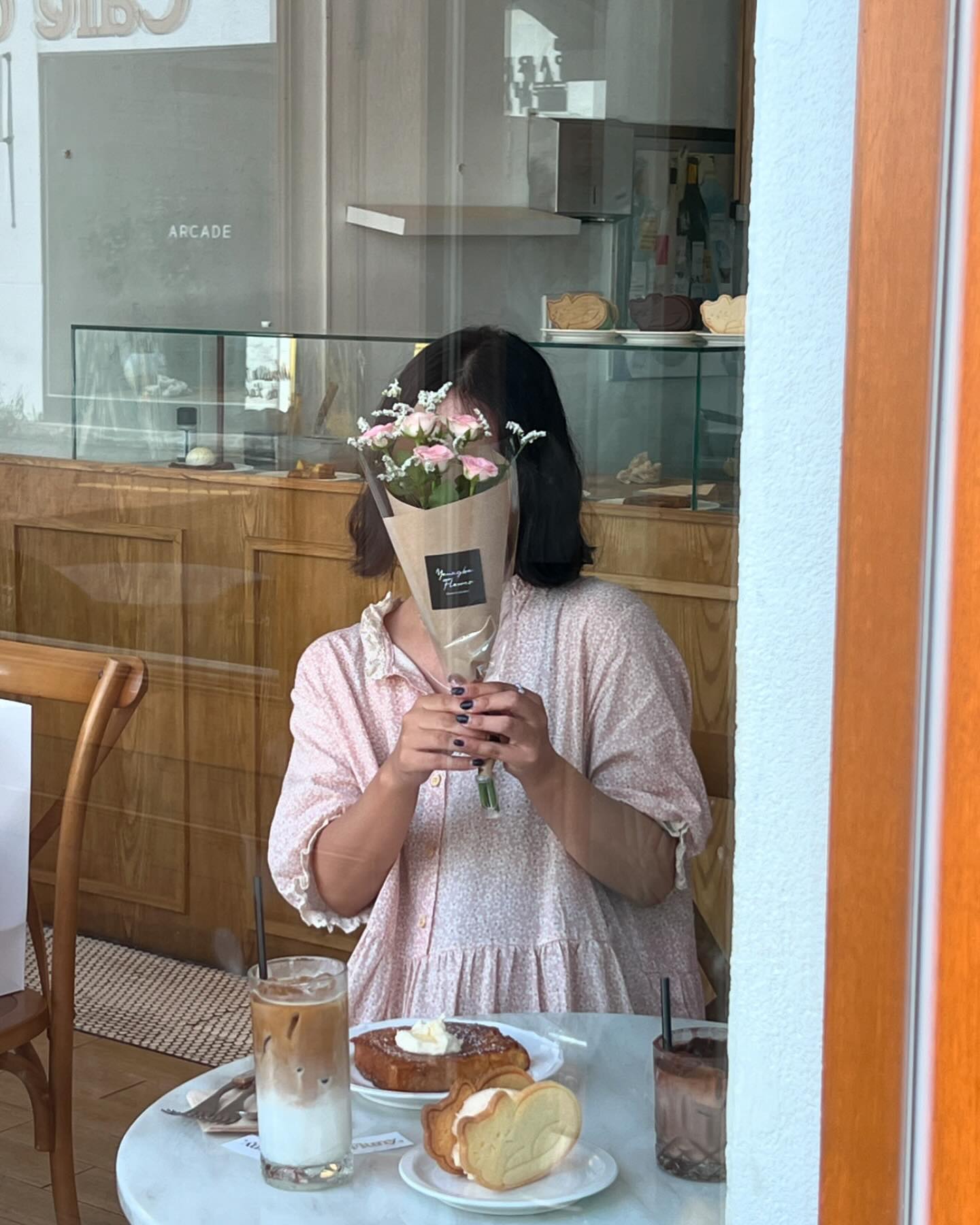 햔미언니랑
카페 두탕 데이트 🎀
고양이디저트 넘기여워 ,,🐯