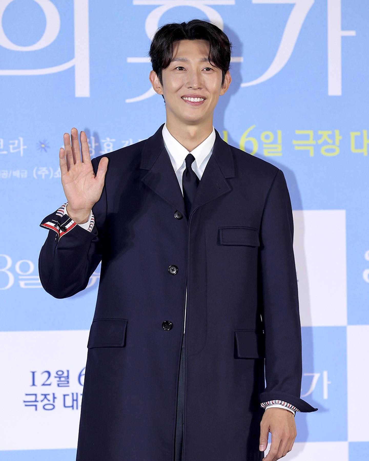 기영오빠 3일의 휴가 제작발표회:)

Makeup d.young 
Hair y_our.sky