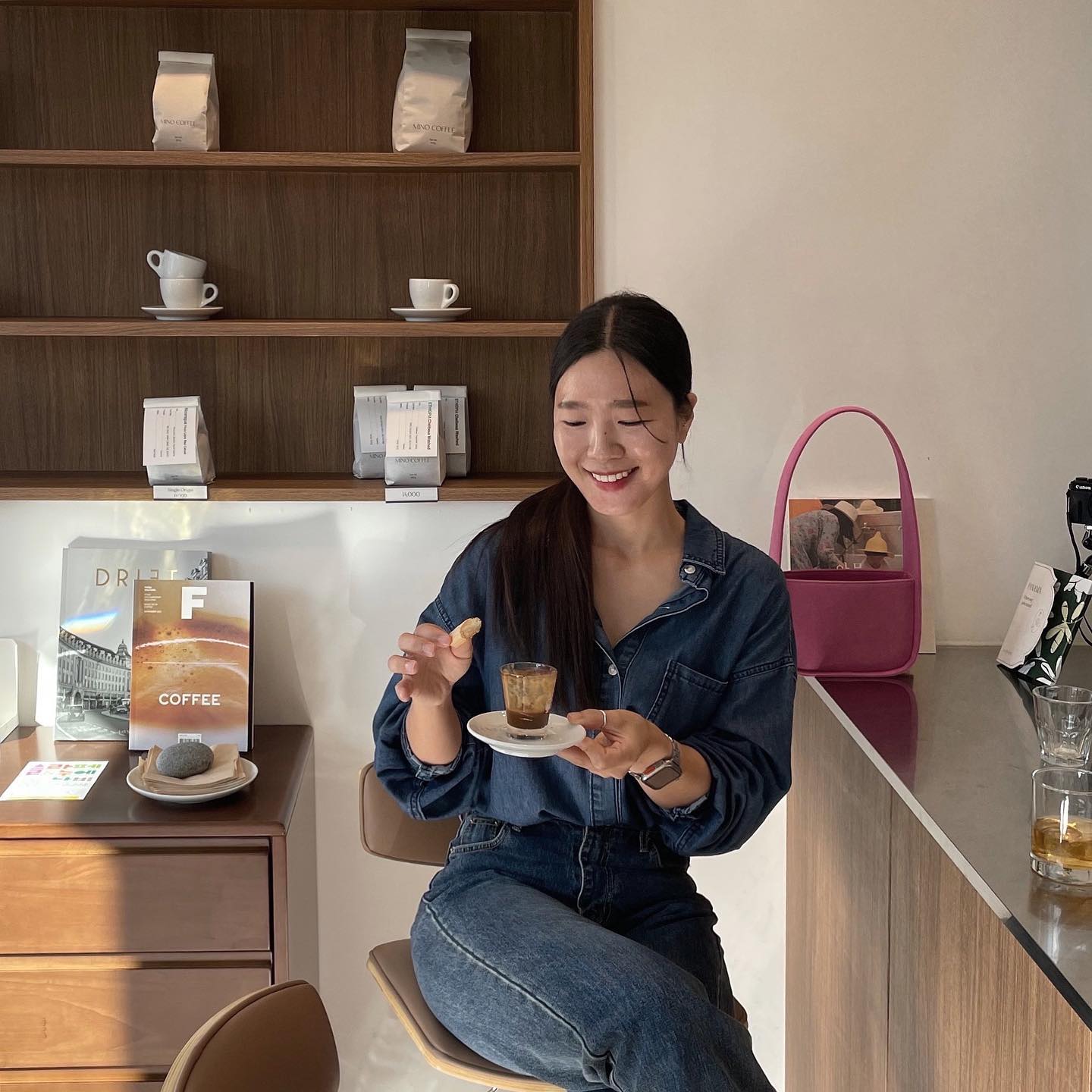 _
이제서야 마이노커픠이☕🖤️
디저트 못 먹어서 너모 아쉽,..🥺😭

minocoffee__ 

#상주 #상주카페 #마이노커피