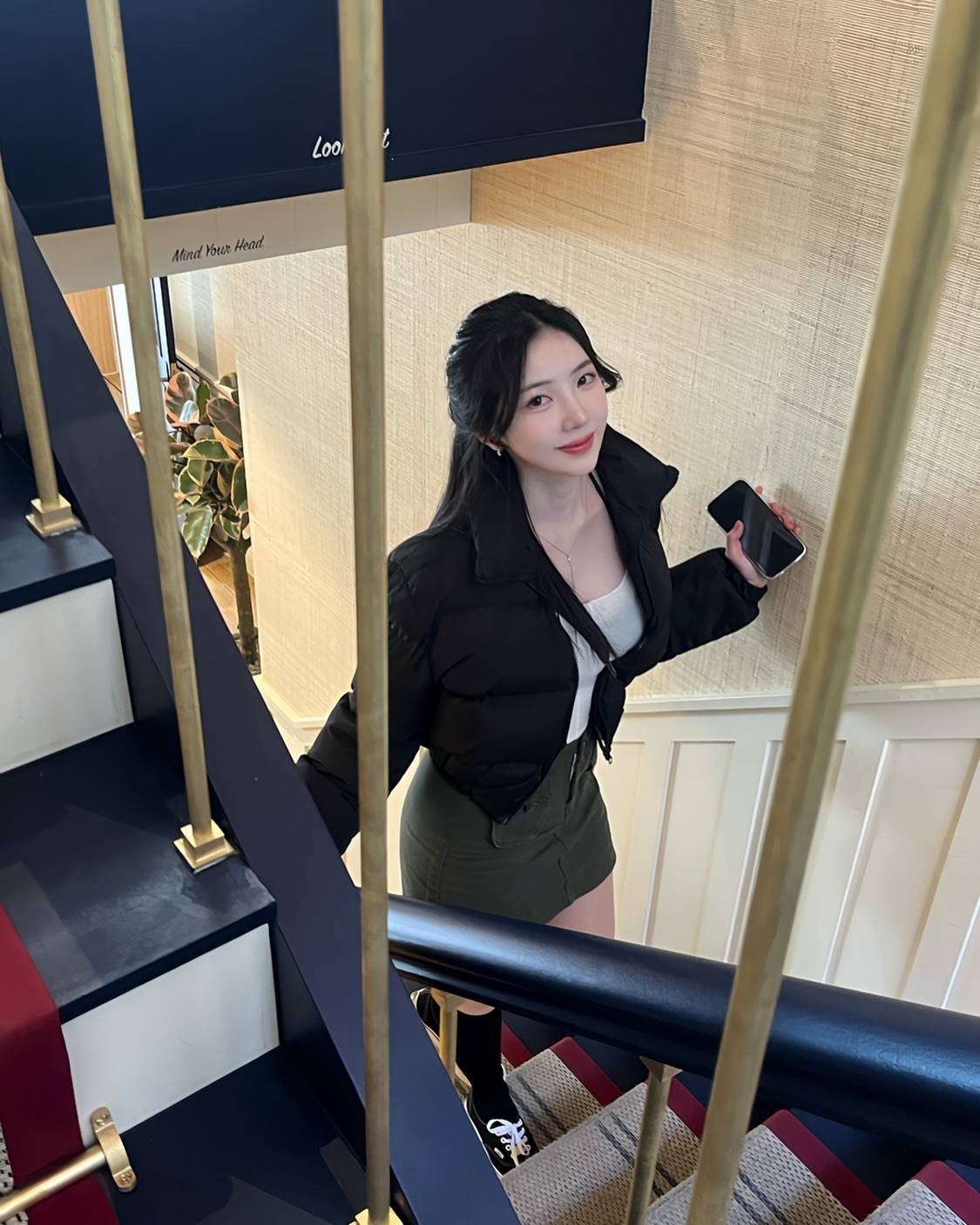 계단 오르는중에 📸
.
.
.
.
#노아 #노아시티하우스 #noah #noahcityhouse #강남노아 #도산패션브랜드 #도산데이트 #도산공원핫플 #도산카페추천 #압구정로데오데이트코스 #instastyle #오오티디 #ootd #일상코디#일상패션 #얼스타그램 #데일리룩 #데일리룩코디 #오늘코디 #오오티디룩 #패션스타그램 #일상룩 #일상룩코디 #옷스타그램 #패피녀 #전신샷 #협찬디엠 #협찬환영 #협찬문의
