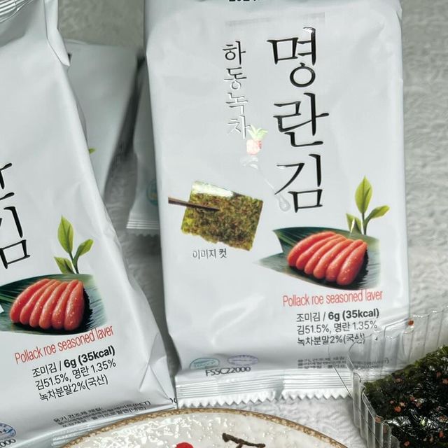 푸디주디 | 서울•마포•공덕•홍대 맛집 on Instagram: "아이유도 반한 품절대란 명란김 *협찬 아이유가 해외갈 때도 챙겨간다는 하동녹차 명란김 먹어봤어요 바삭한 김에 소금대신 명란 시드