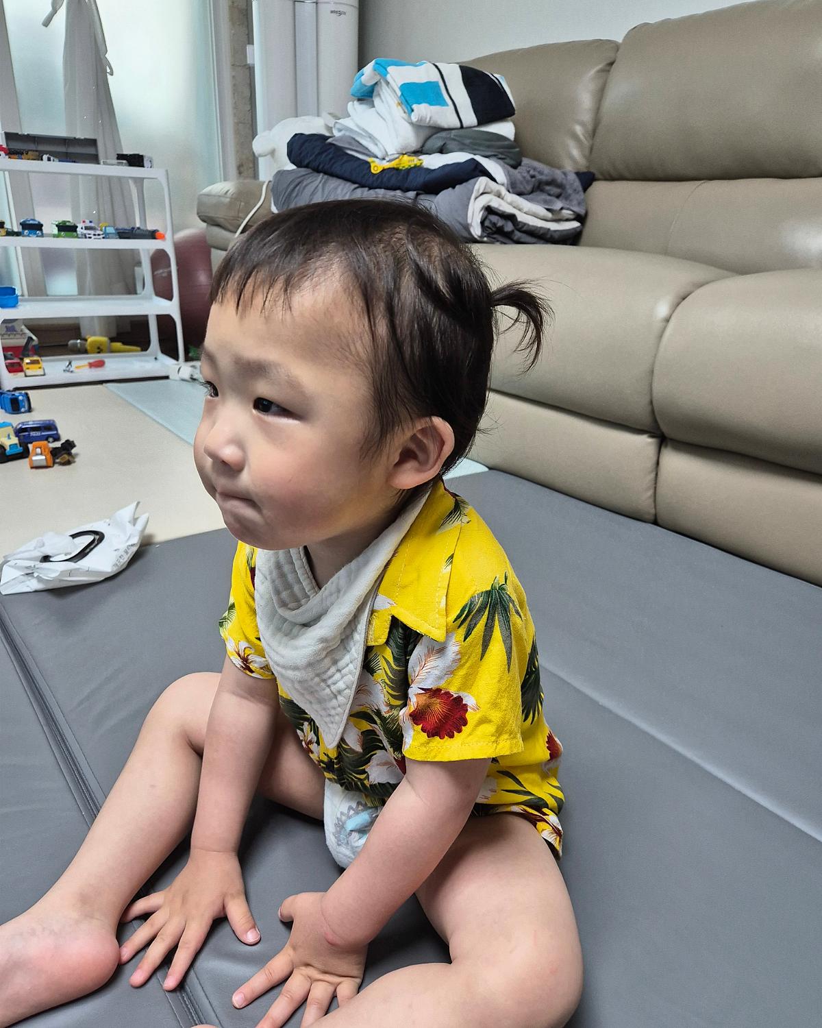 🫶🏻

소중한 내 아들
엄마가 더 많이 아끼고 더 많이 안아주고 더 많은 시간 함께 해줄게.

어제보다 오늘 더 많이.