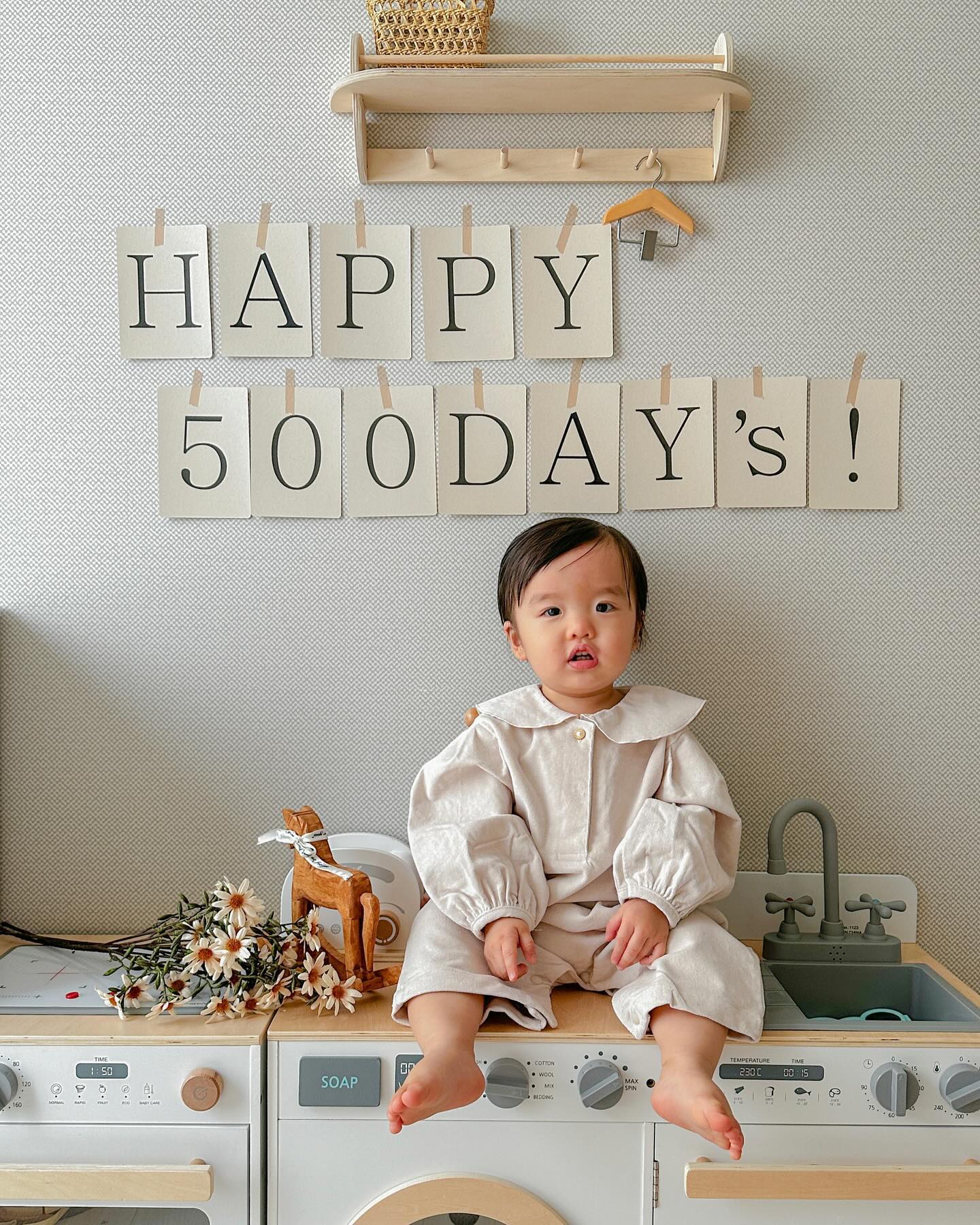 🏷️D+511 / 9.8kg 
열흘 지난 500,,☺️ 그리구 17개월이 되버린 오늘 .ᐟ
여전히 너무 사랑하는데, 찐아들을 보여주는 요즘 하는것마다 엄마는 물음표,,
의문투성이 쩡hayul🫶🏻

#onlyhayul