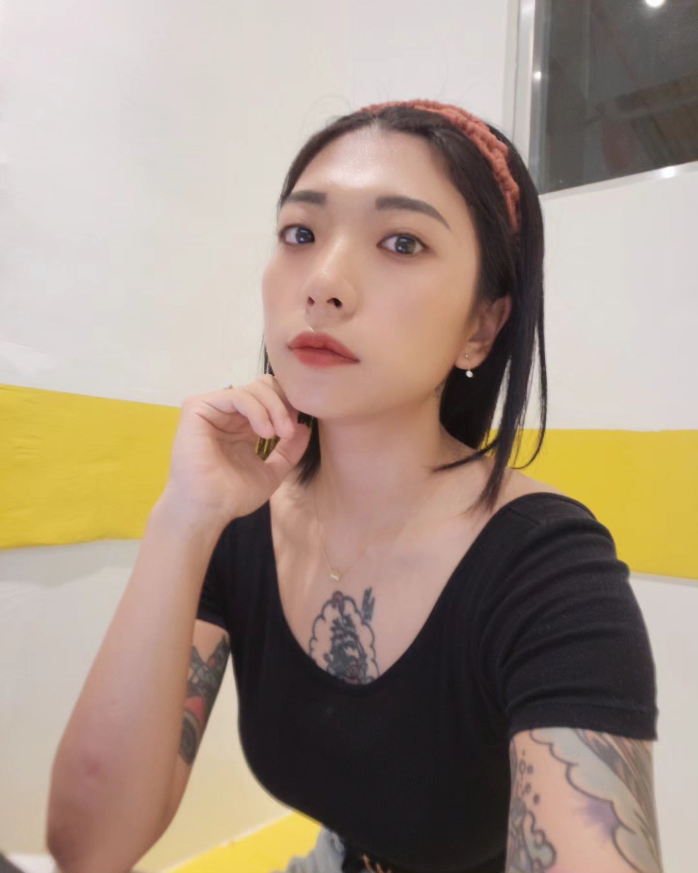 와이파이야 힘내😫
오늘도 사진 작업에 힘 쏟는중🫠
최근 손님들께서 사진 너무 잘 찍었다고
해주셔서 나는 요즘 힘이 나요 알아주셔서 감삼당🙇🏻‍♀️