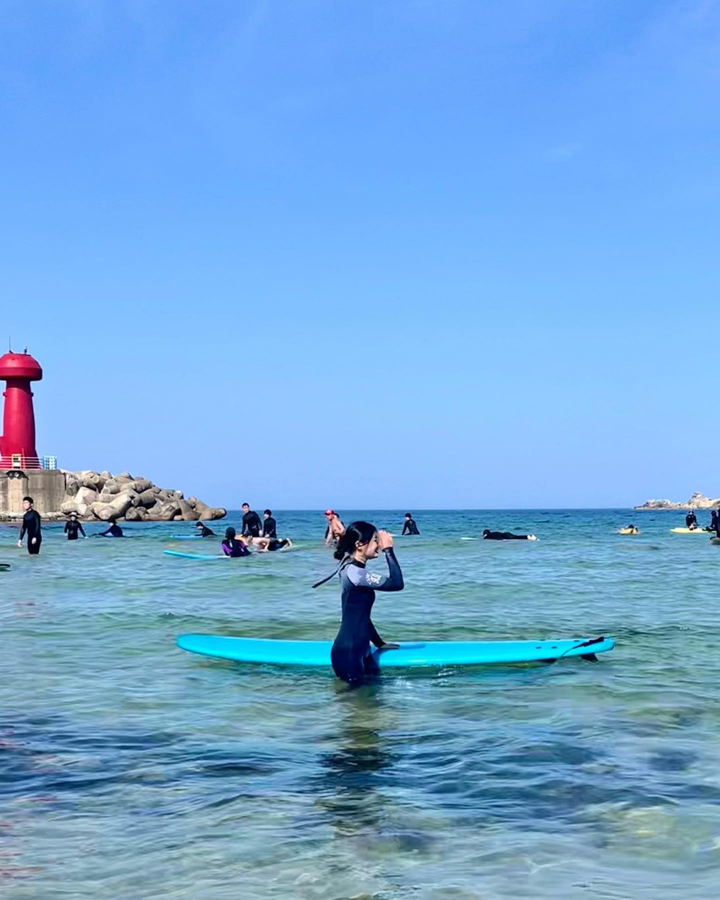 내 인생 첫서핑..🏄🏻‍♀️
근데 왜 다들 나한테 서있을 수는 있냐고 하시는지! 흥!