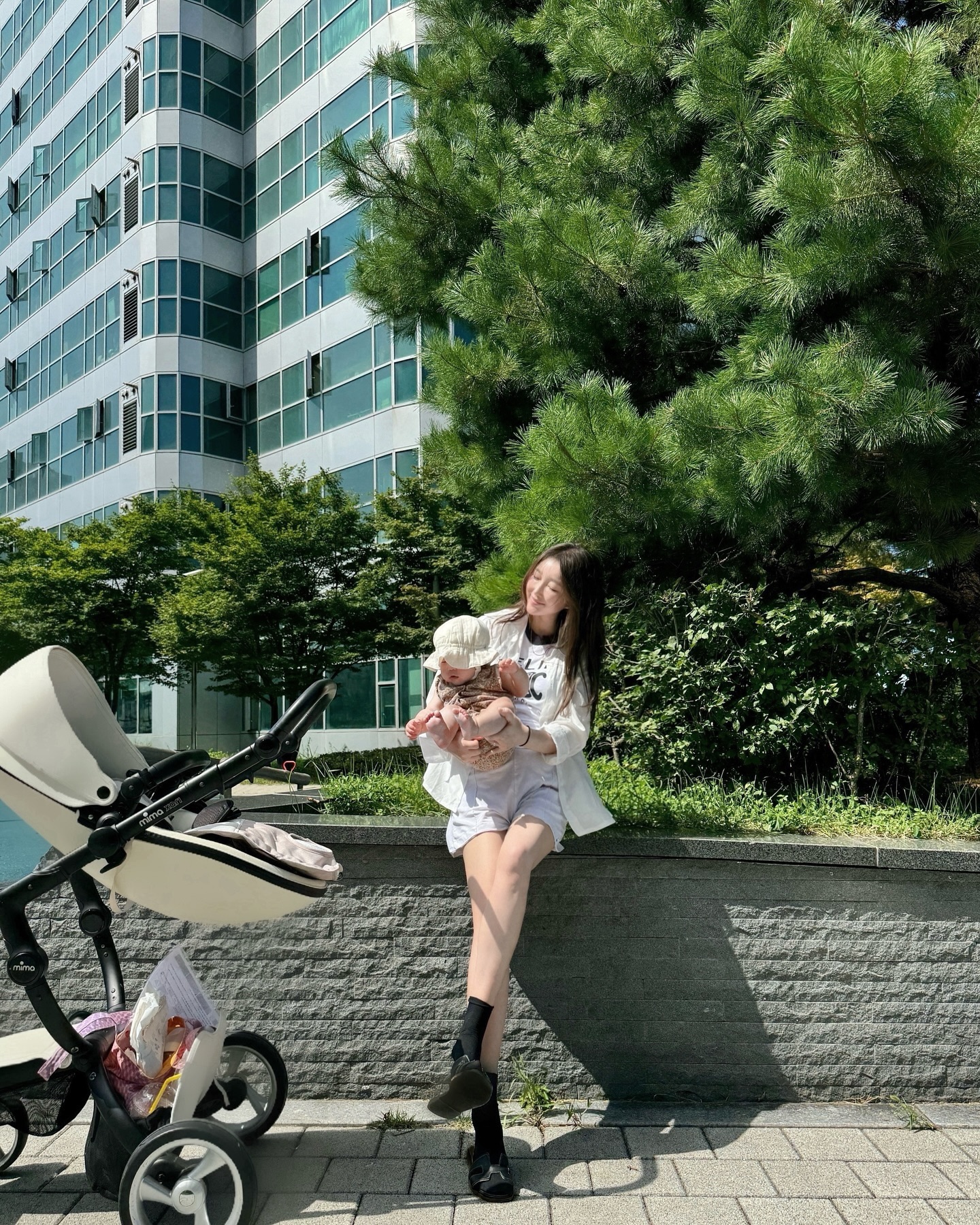 아기와 일상 👶🏻🌈🫧🥣🤍
이유식 시작하면서 하루하루가 순삭 🗓️
이 또한 내 인생 찰나의 순간이거늘