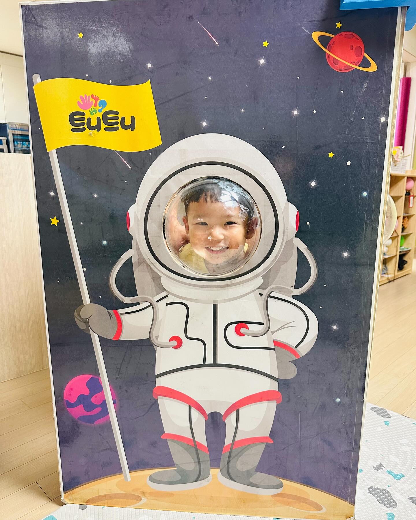 ⠀
꼬마우주비행사 론니입니다 🧑‍🚀
⠀
⠀
⠀
⠀
#론니네 #33개월아기 #육아소통 #장꾸