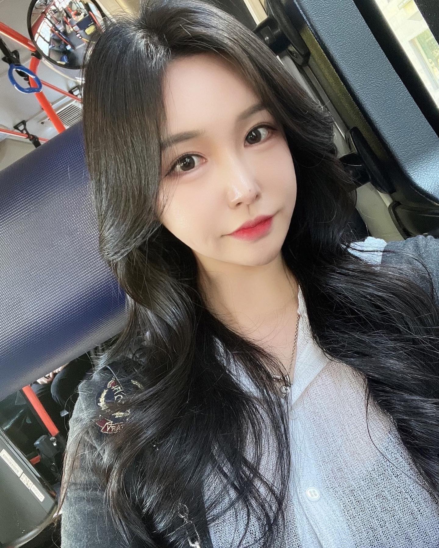 항상 헤어는 동욱쌤한테:)🫶🏻
- 
-
TTT여도 제 말에 공감해주고
반응해주셔서 감사합니둥….^___^:)🫶🏻ㅎㅎ
-
-
-
-
 dssem_ 
-
-
-
#롤링제이#청담헤어샵#압구정헤어샵