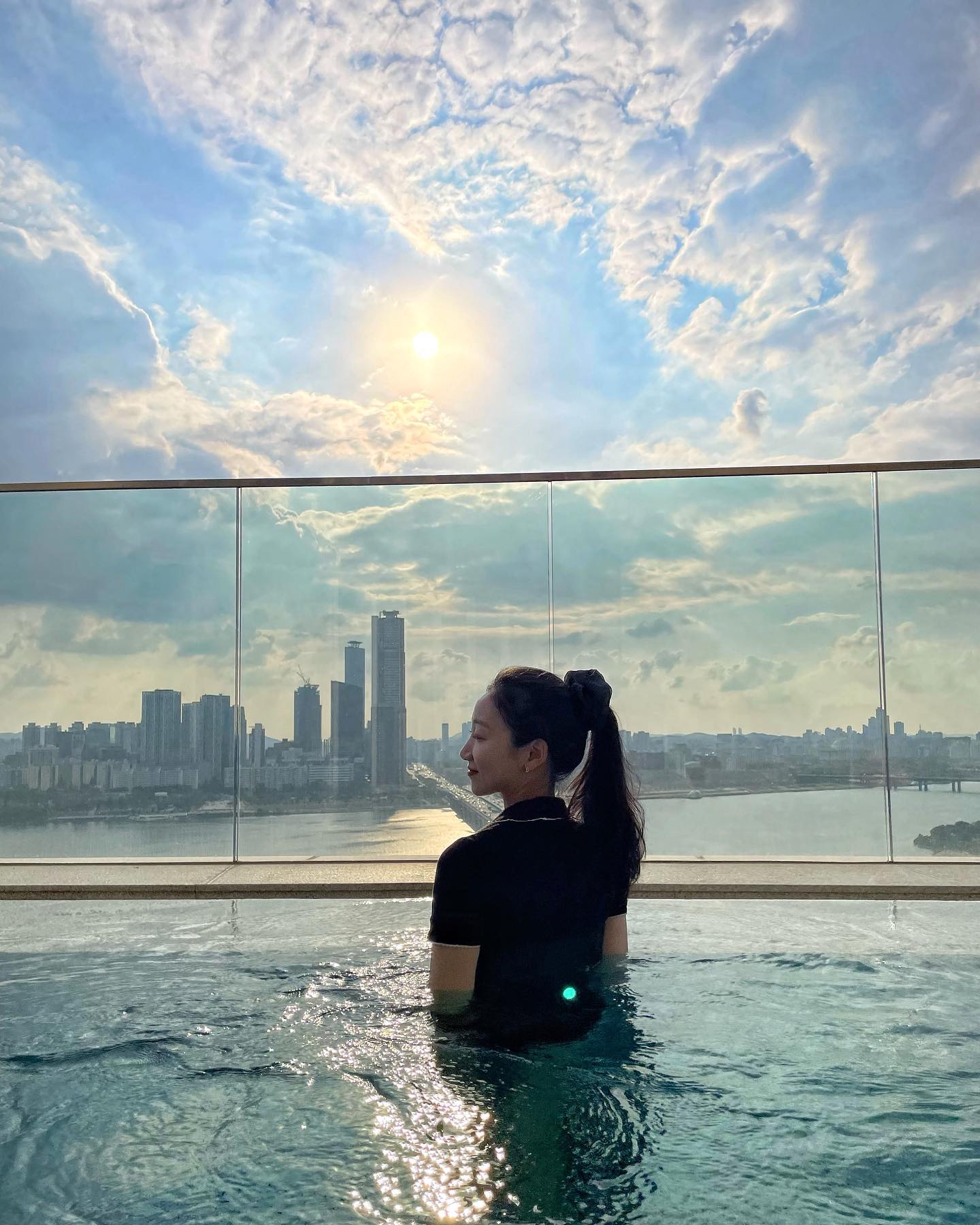 _ 🎂👙🐷🫶🏽

밍콩과 생일기념 호캉스🤎