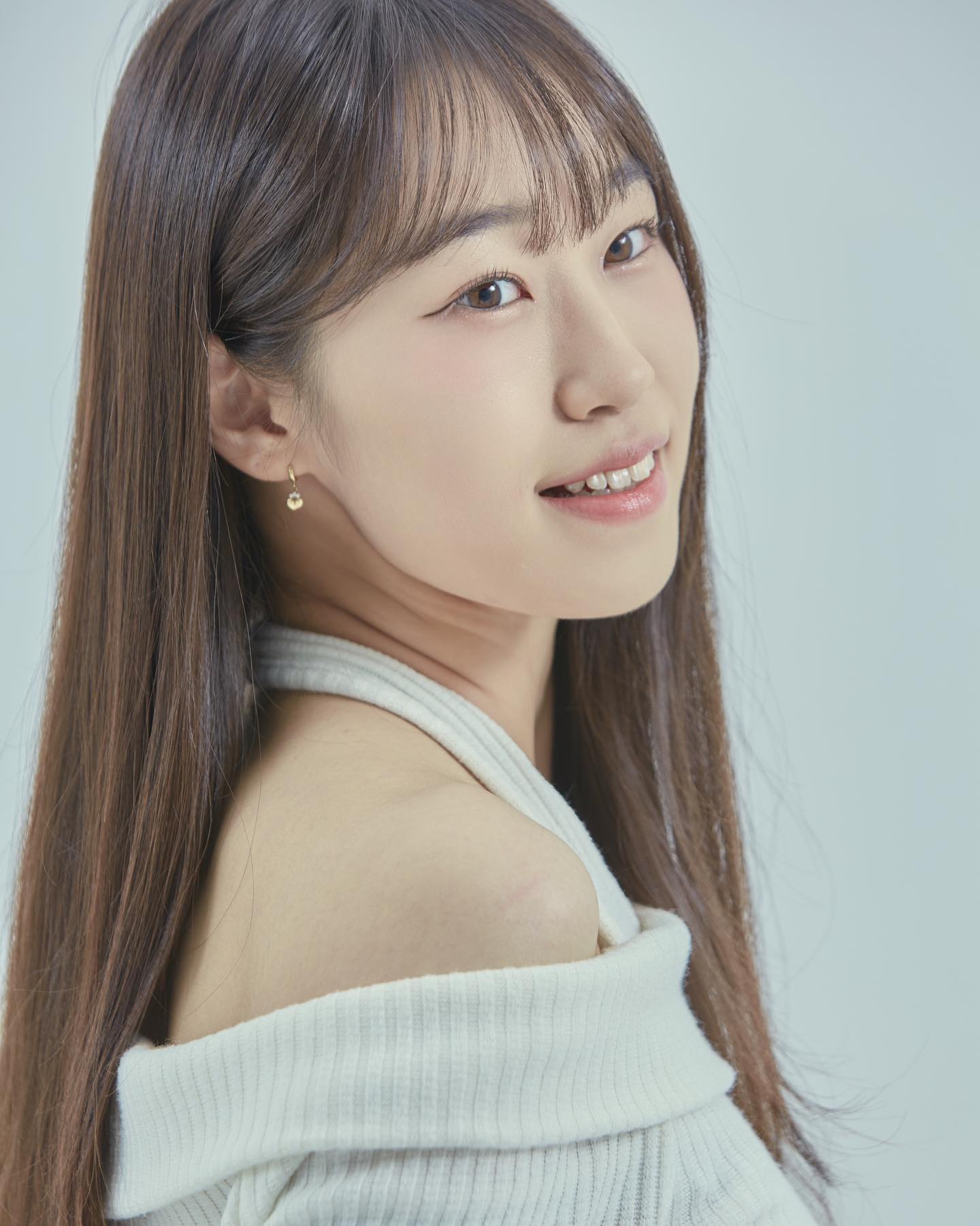 너무 마음에든 나머지 또 다시 원본 결제를 해버린 나 ... 🥹 아니야 아깝지 않아... 

#프로필 #프로필사진 #프로필촬영 #피엔스튜디오강남프리미엄점